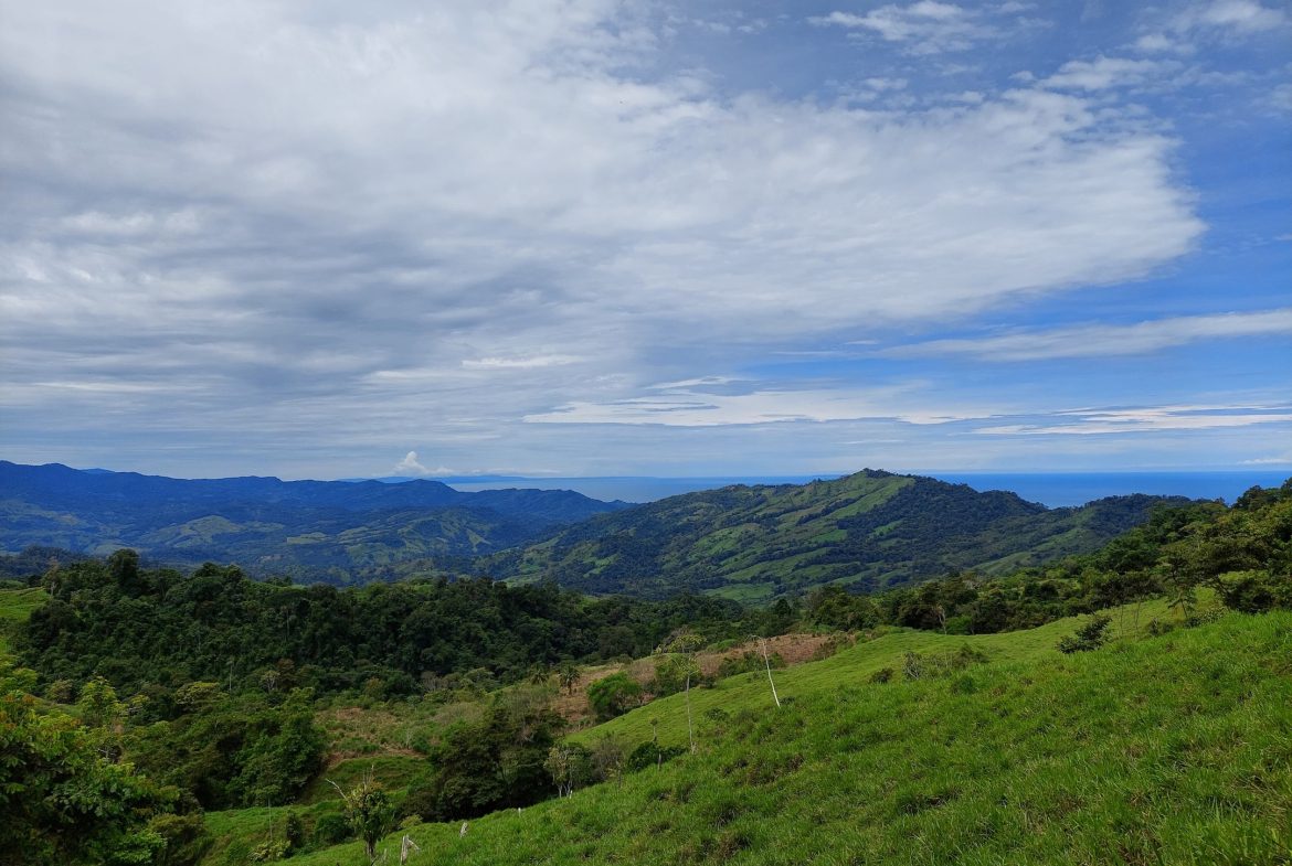 VILLA BONITA DEVELOPMENT PROPERTY WITH OCEAN VIEWS, IN PIEDRAS BLANCAS – 168 ACRES