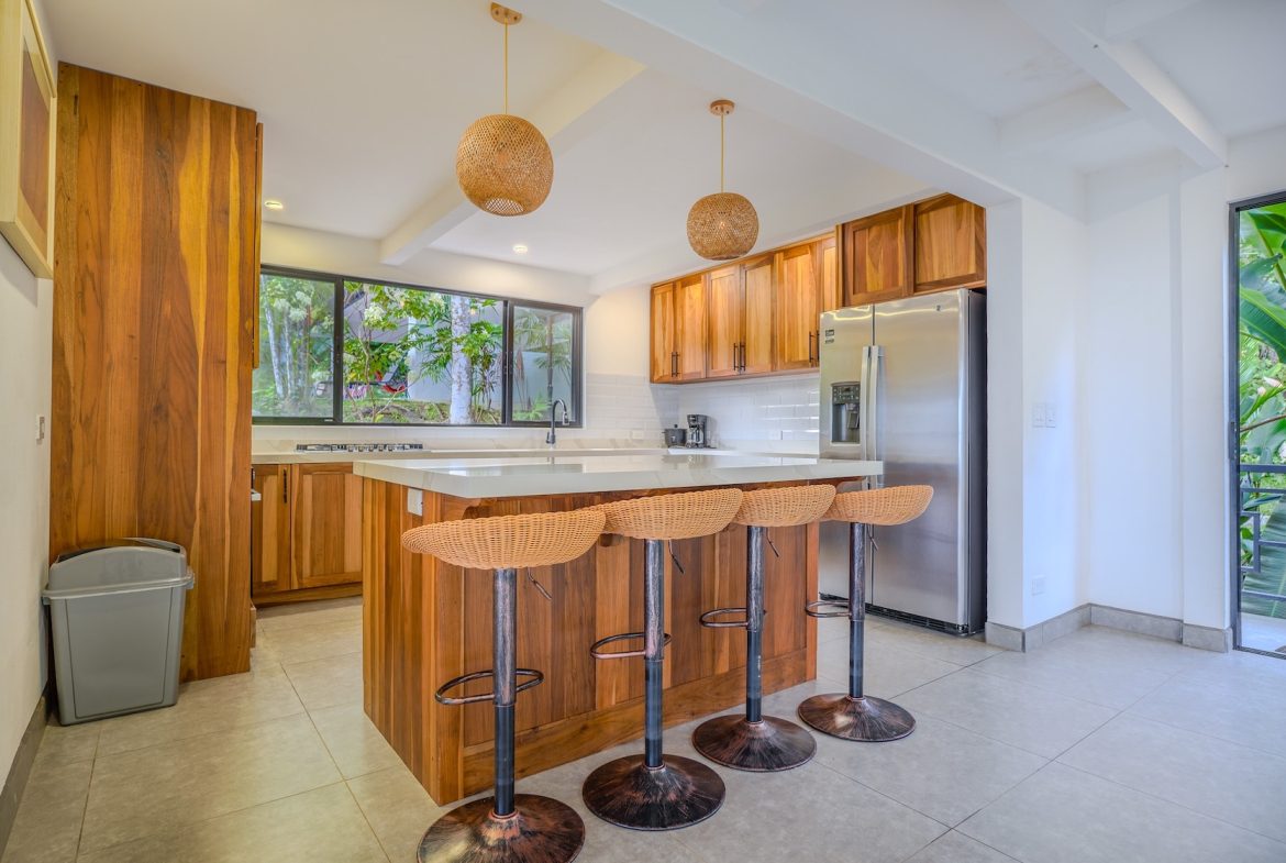CASA LA ROCA JUNGLE PROPERTY WITH THREE BEDROOMS, IN UVITA  – 4.06 ACRES