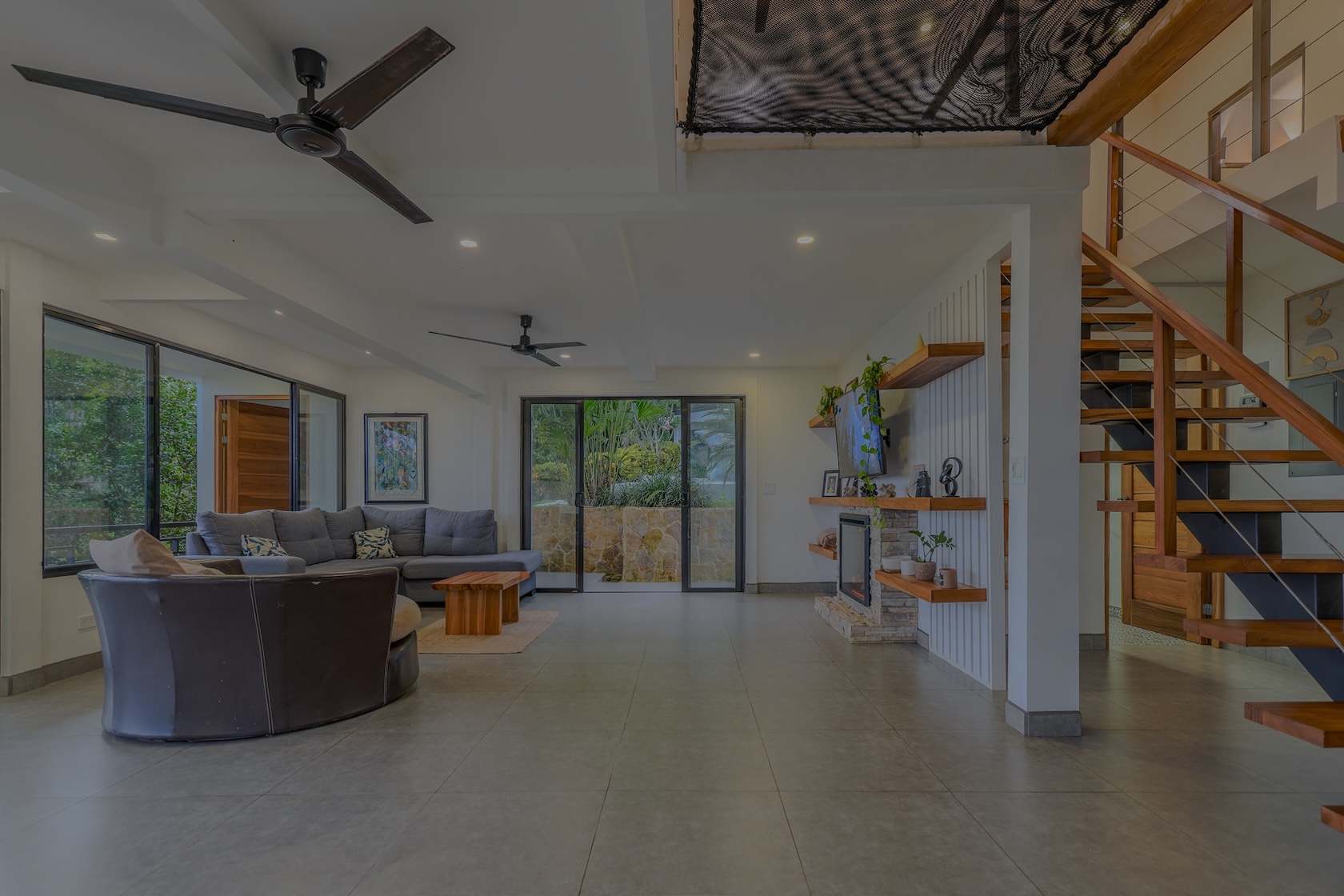 Living room 5
