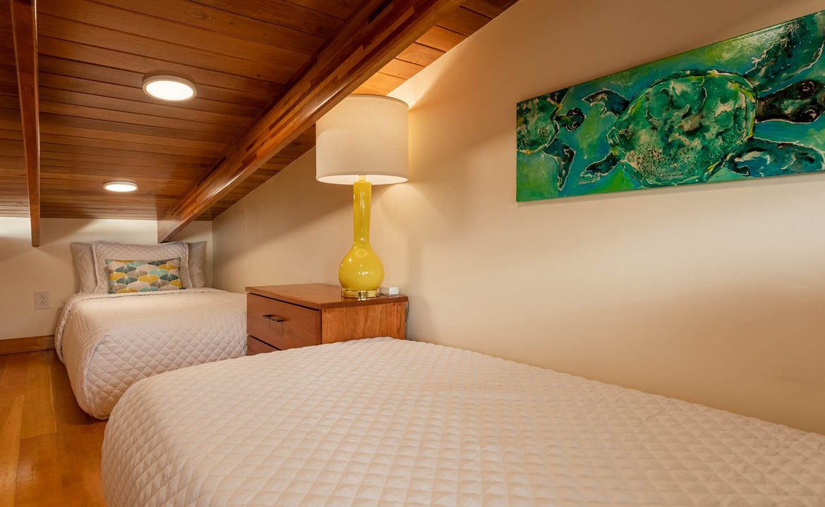 MOUNTAIN PROPERTY WITH FOUR BEDROOMS AND PANORAMIC OCEAN VIEWS, IN BALLENA – 2 ACRES