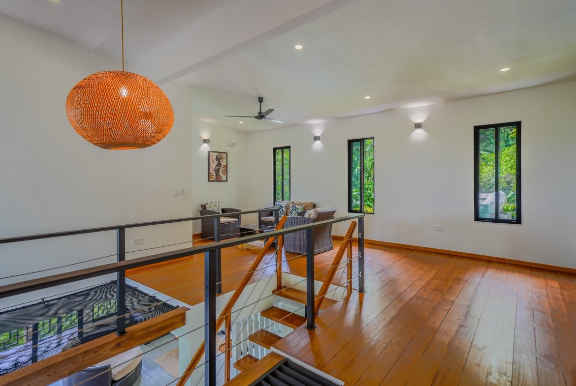 CASA LA ROCA JUNGLE PROPERTY WITH THREE BEDROOMS, IN UVITA  – 4.06 ACRES