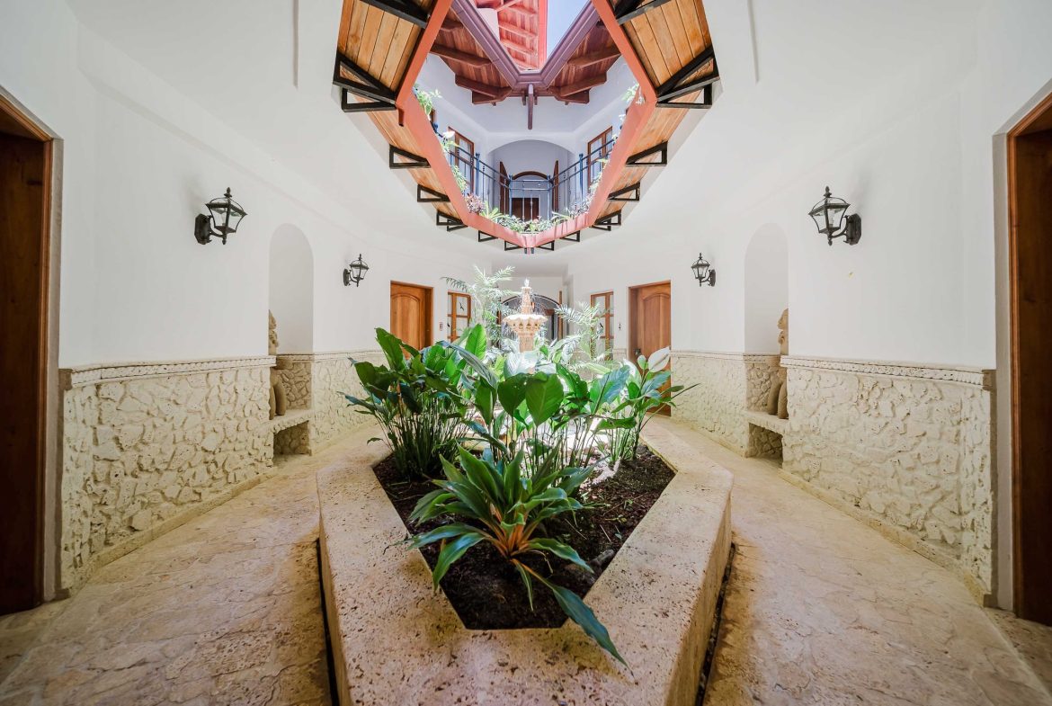 VILLA AMBIENTE BOUTIQUE HOTEL WITH NINE BEDROOMS IN THE MIDDLE OF THE NATURE IN DOMINICALITO – 11.9 ACRES