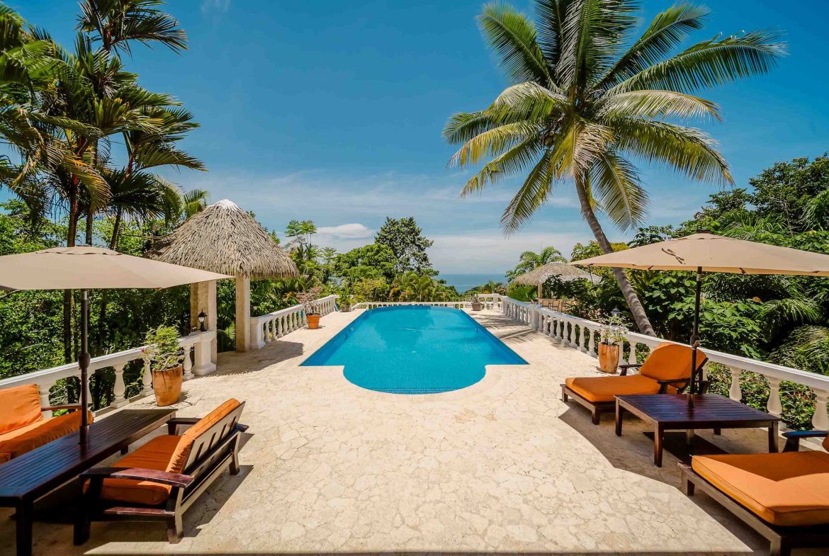VILLA AMBIENTE BOUTIQUE HOTEL WITH NINE BEDROOMS IN THE MIDDLE OF THE NATURE IN DOMINICALITO – 11.9 ACRES