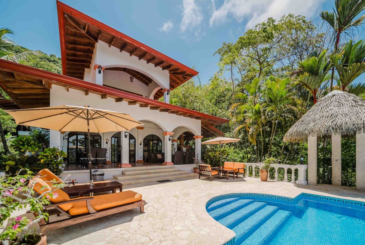 VILLA AMBIENTE BOUTIQUE HOTEL WITH NINE BEDROOMS IN THE MIDDLE OF THE NATURE IN DOMINICALITO – 11.9 ACRES