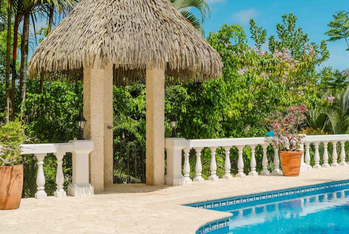 VILLA AMBIENTE BOUTIQUE HOTEL WITH NINE BEDROOMS IN THE MIDDLE OF THE NATURE IN DOMINICALITO – 11.9 ACRES