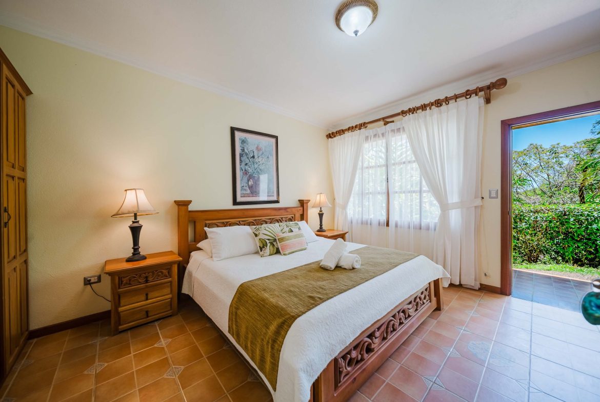 VILLA AMBIENTE BOUTIQUE HOTEL WITH NINE BEDROOMS IN THE MIDDLE OF THE NATURE IN DOMINICALITO – 11.9 ACRES