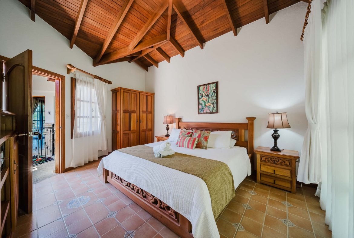 VILLA AMBIENTE BOUTIQUE HOTEL WITH NINE BEDROOMS IN THE MIDDLE OF THE NATURE IN DOMINICALITO – 11.9 ACRES