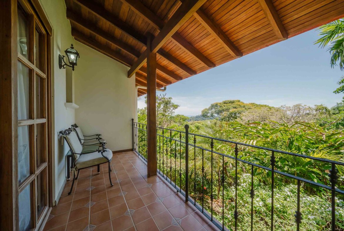 VILLA AMBIENTE BOUTIQUE HOTEL WITH NINE BEDROOMS IN THE MIDDLE OF THE NATURE IN DOMINICALITO – 11.9 ACRES