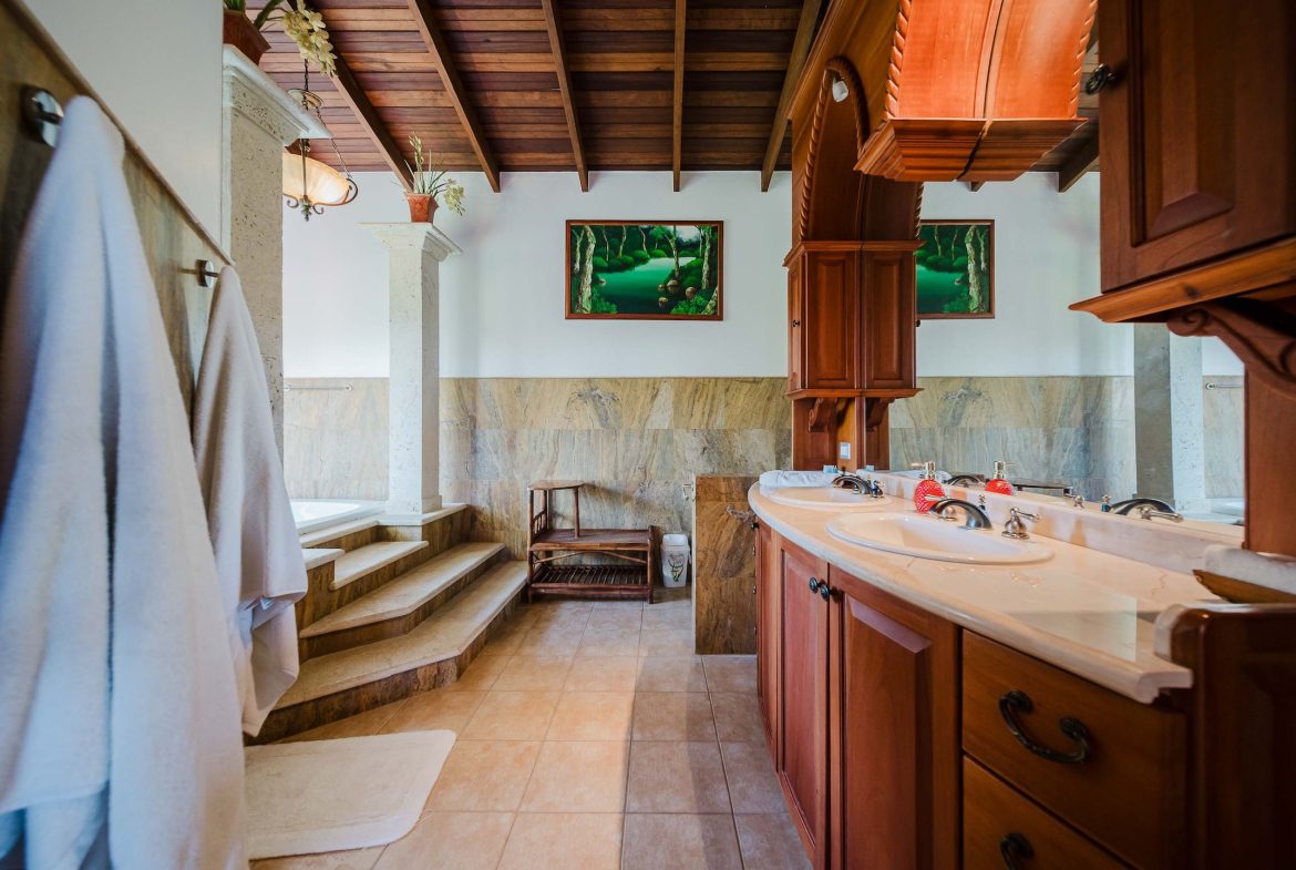 VILLA AMBIENTE BOUTIQUE HOTEL WITH NINE BEDROOMS IN THE MIDDLE OF THE NATURE IN DOMINICALITO – 11.9 ACRES