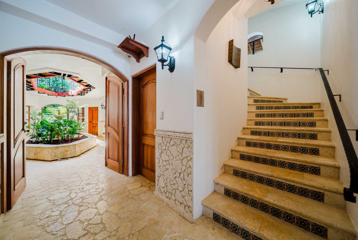 VILLA AMBIENTE BOUTIQUE HOTEL WITH NINE BEDROOMS IN THE MIDDLE OF THE NATURE IN DOMINICALITO – 11.9 ACRES