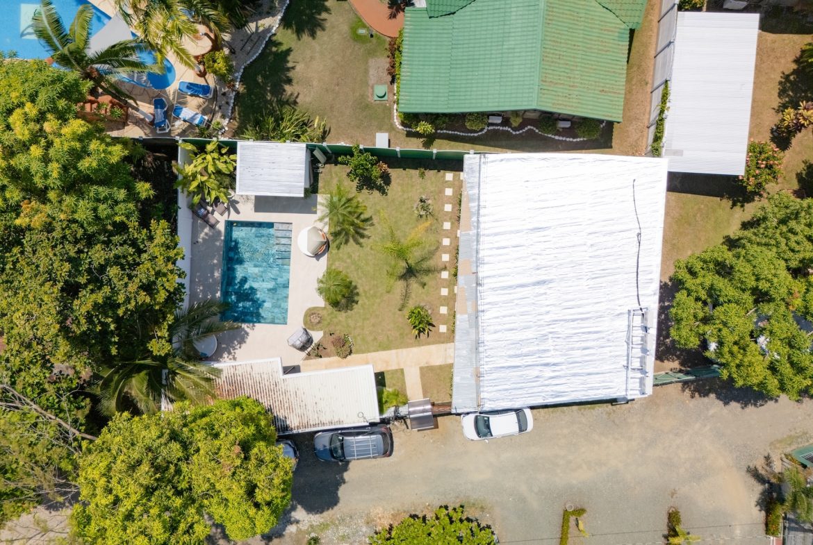 LOS PAPYRUS HOTEL PROPERTY WITH FOUR BEDROOMS AND NEAR TO THE BEACH, IN BAHIA BALLENA – 0.087 ACRES