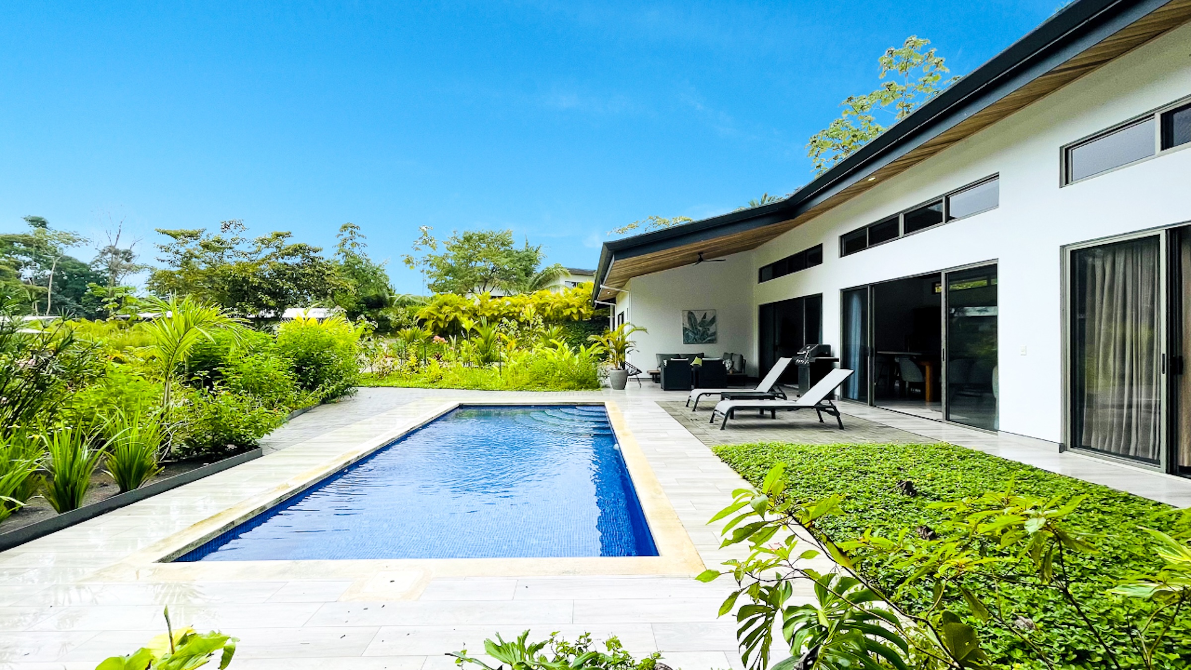 5532 – Boutique Gated Community 3 Bed Home_03
