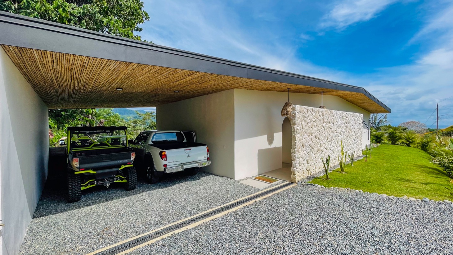 House for sale in Ojochal Costa Rica