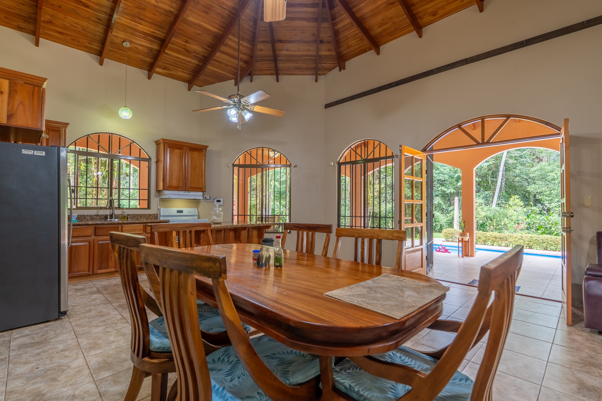TROPICAL HOME WITH 2-BEDROOM POOL AND STREAM, IN OJOCHAL – 1.6 ACRES