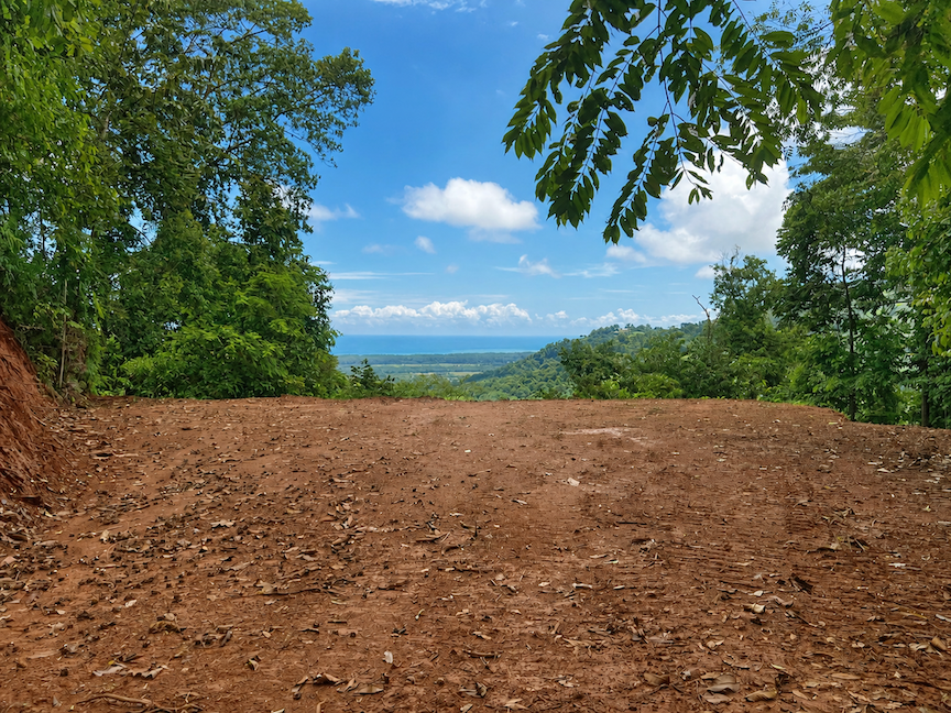 LAND WITH PACIFIC AND MOUNTAIN VIEWS IN THE PORTASOL COMMUNITY, SAVEGRE – 1.98 ACRES