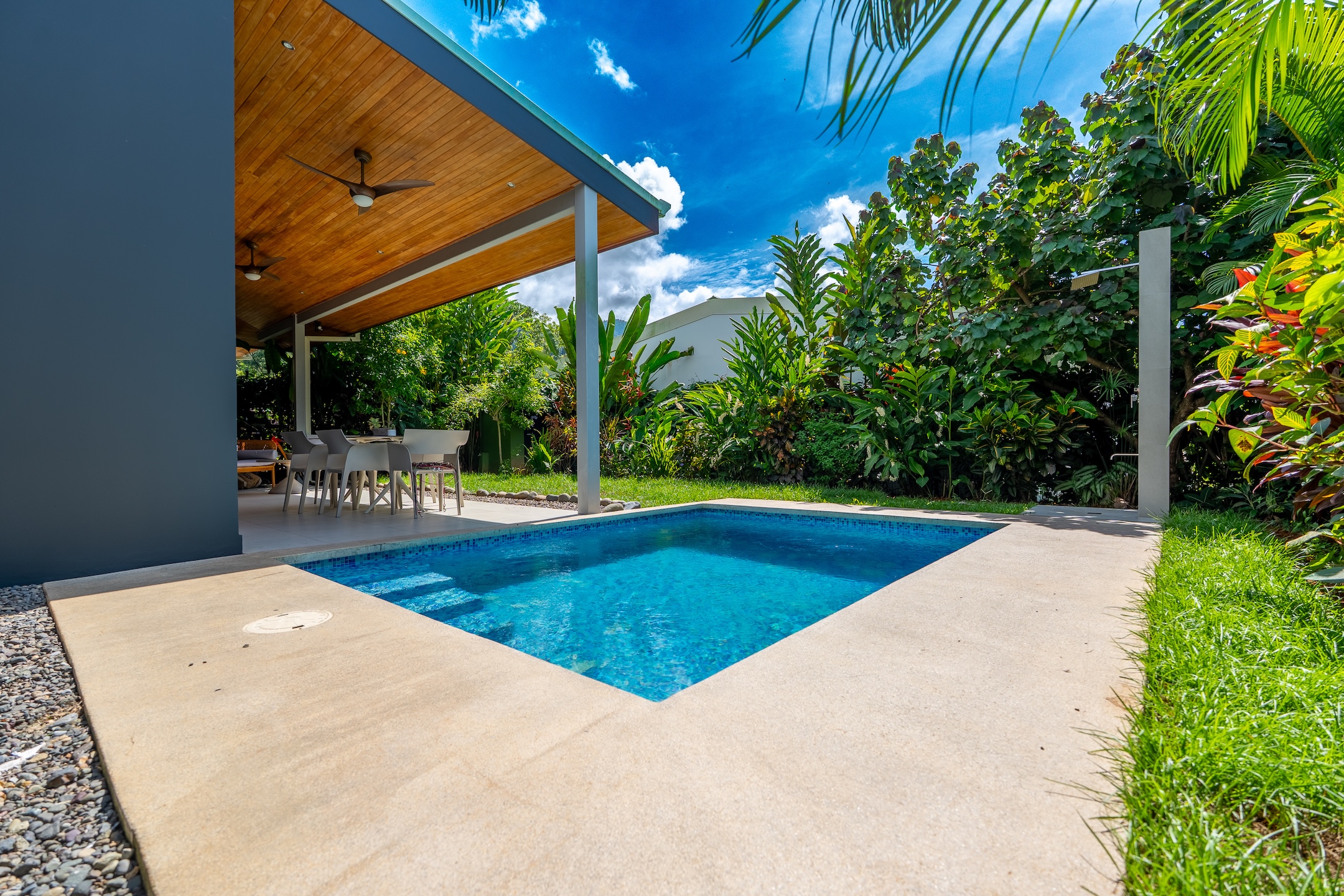 3-BEDROOM HOUSE WITH POOL, IN THE CENTER OF OJOCHAL