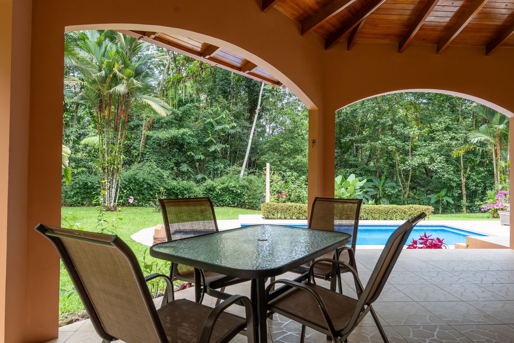 TROPICAL HOME WITH 2-BEDROOM POOL AND STREAM, IN OJOCHAL – 1.6 ACRES