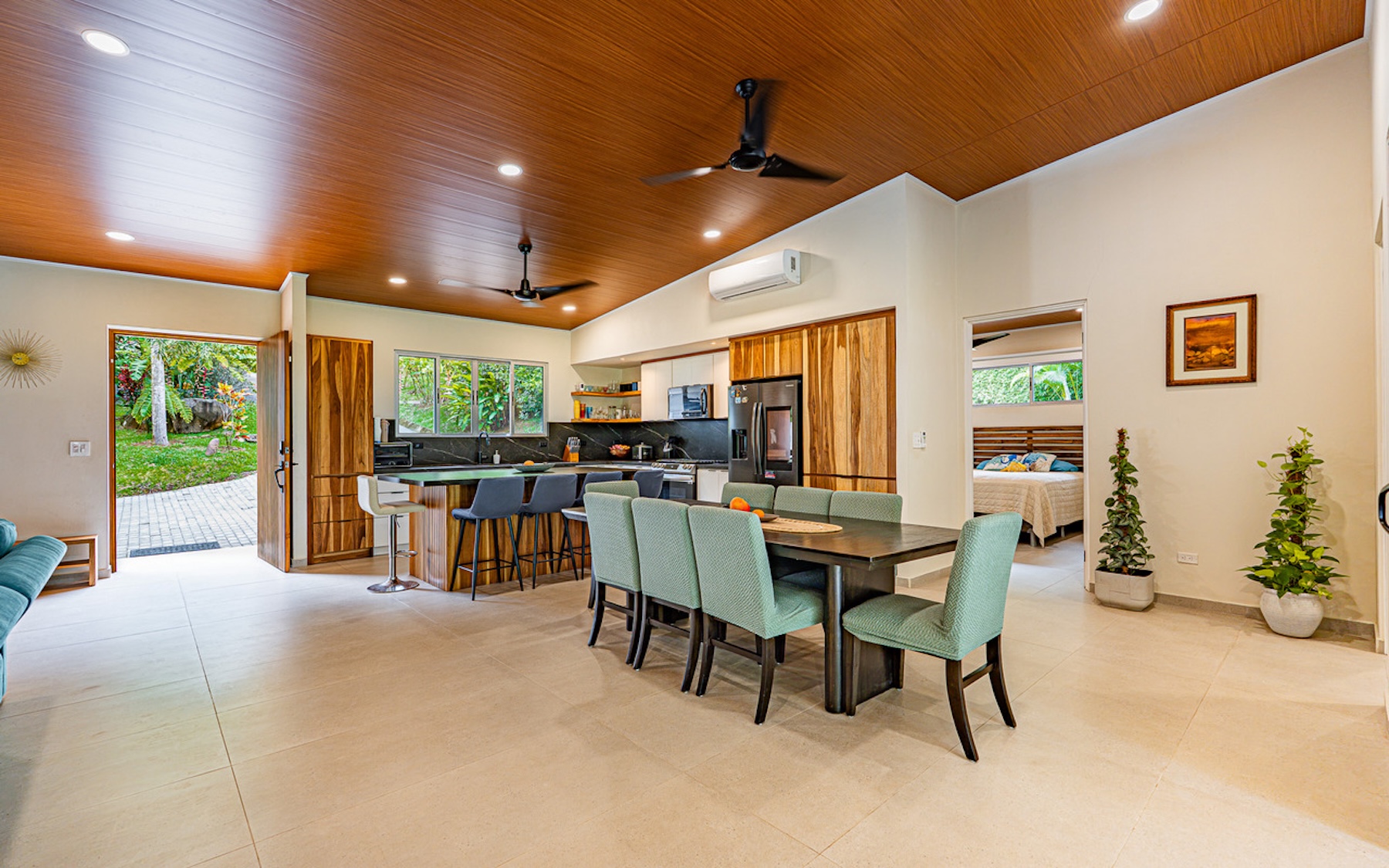 RIVERFRONT PROPERTY NEAR UVITA – PERMANENT RIVER, CASCADES & NATURAL SWIMMING POOLS