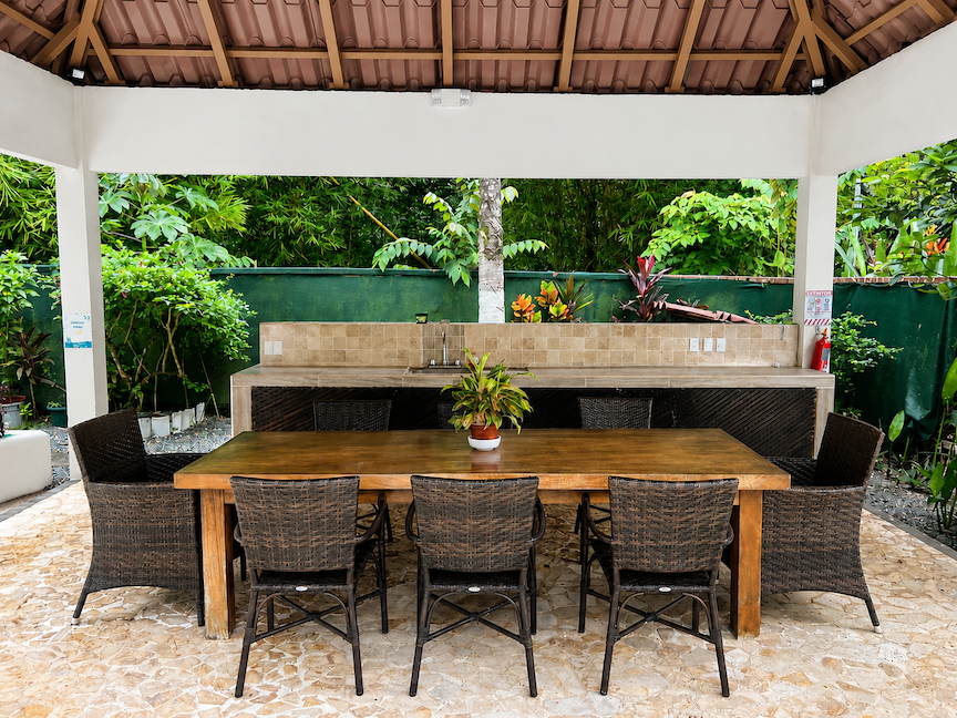 2-BEDROOM CONDO WITH POOL IN RIO MONO, MANUEL ANTONIO – 2.77 ACRES
