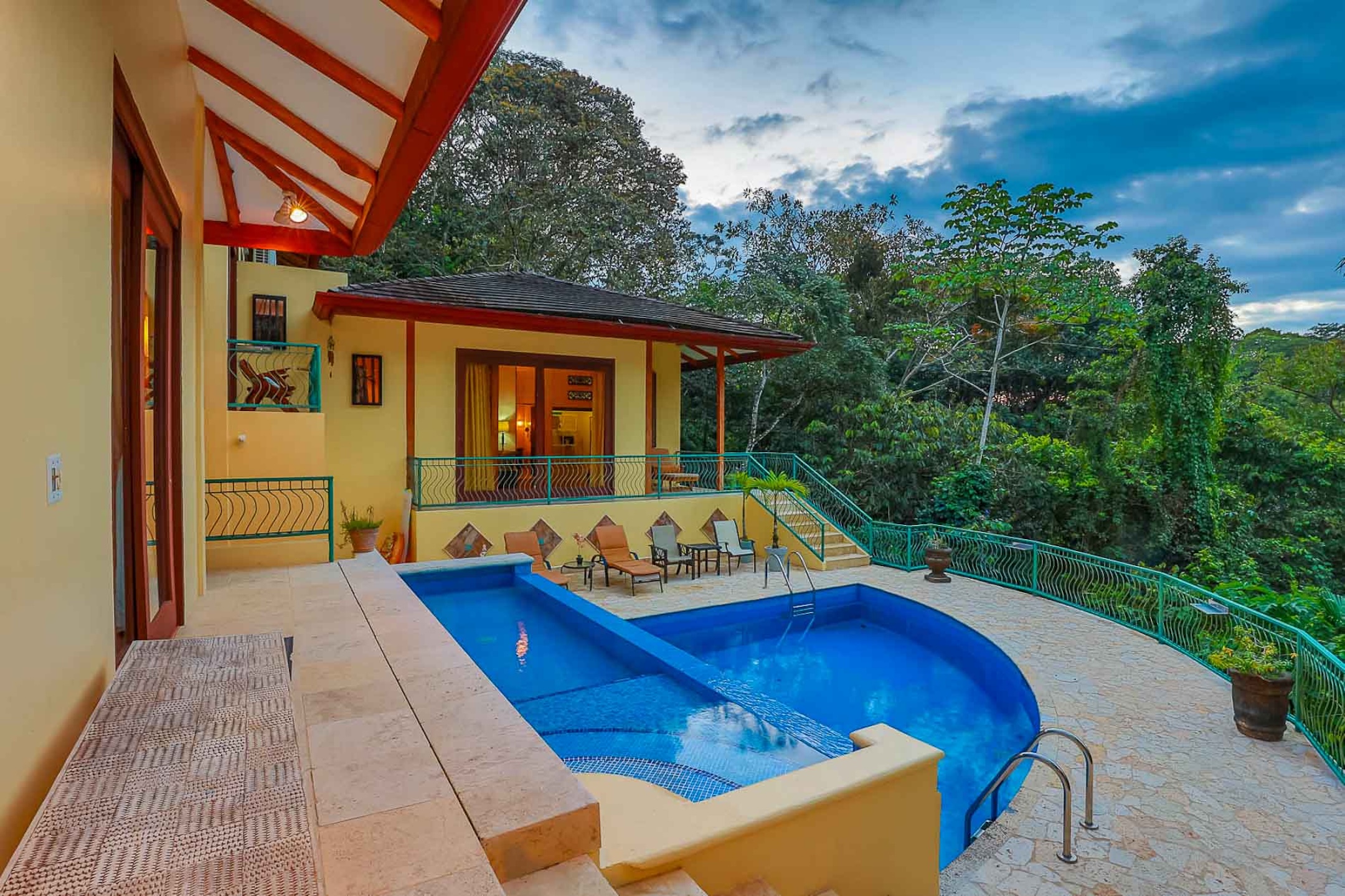 VILLA MICHELINA – BALINESE INSPIRED LUXURY VILLA, IN MANUEL ANTONIO – 1.26 ACRES