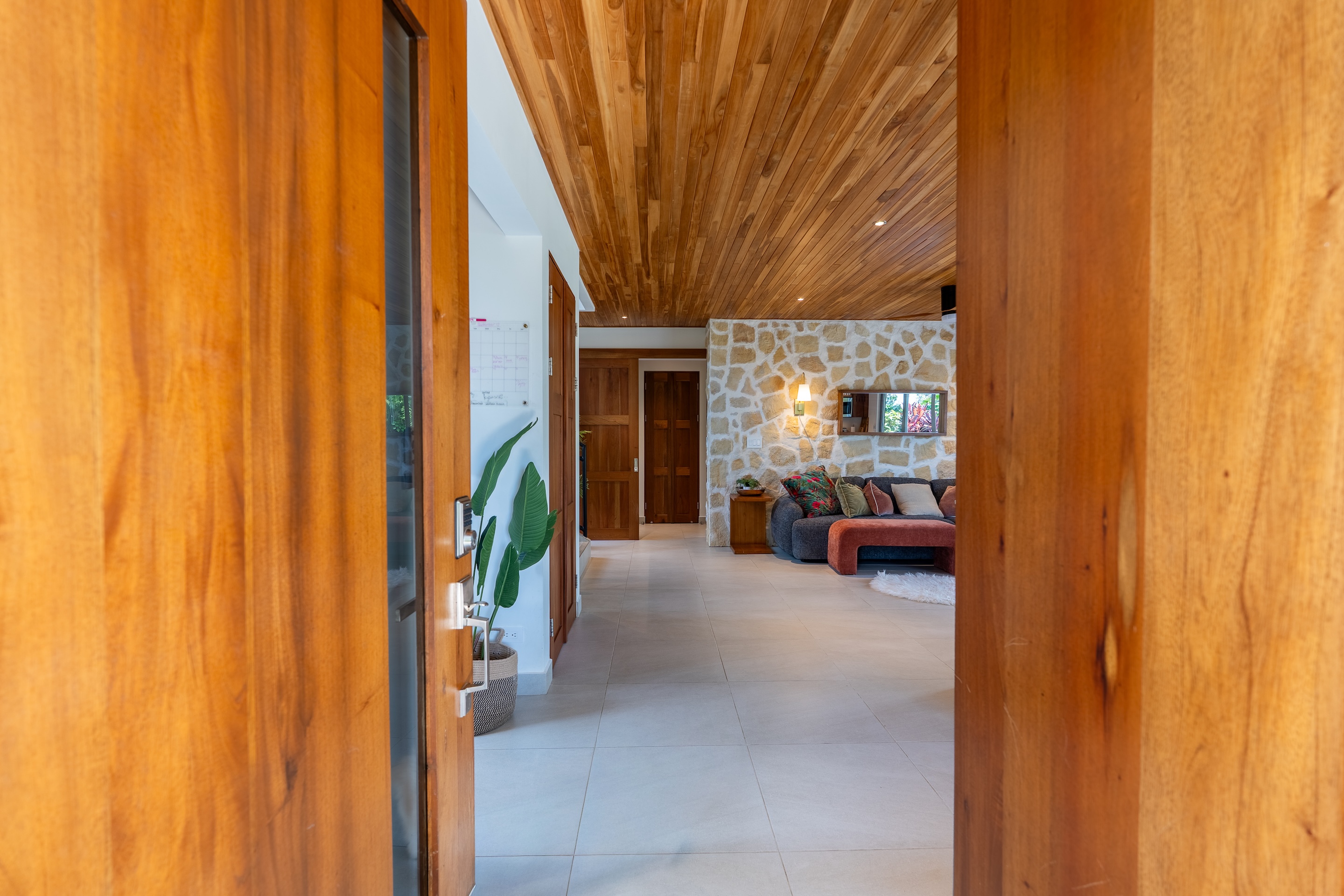 3-BEDROOM HOUSE WITH POOL, IN THE CENTER OF OJOCHAL