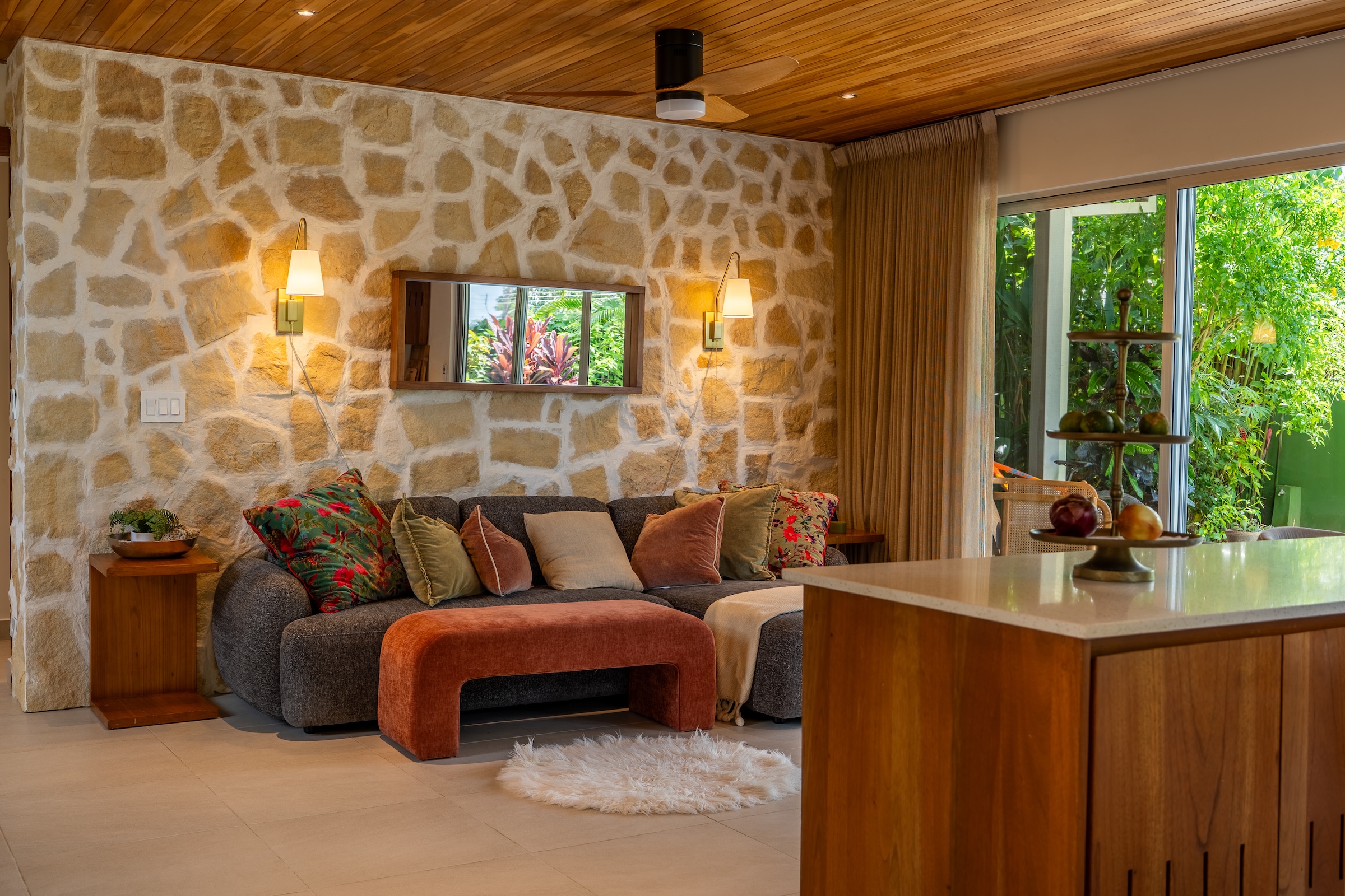 3-BEDROOM HOUSE WITH POOL, IN THE CENTER OF OJOCHAL
