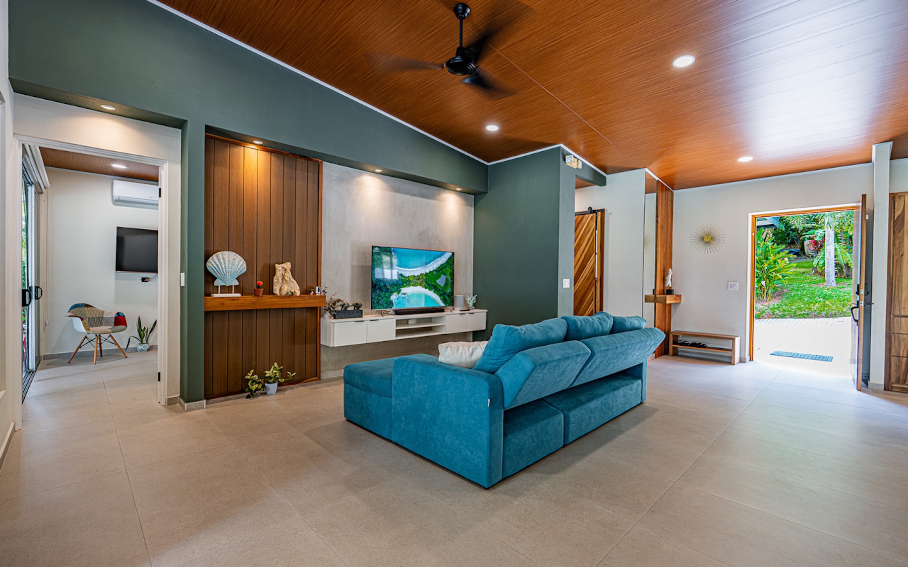 RIVERFRONT PROPERTY NEAR UVITA – PERMANENT RIVER, CASCADES & NATURAL SWIMMING POOLS