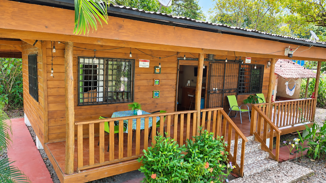 WOODEN CABIN WITH A NEARBY RIVER AND TROPICAL NATURE, IN UVITA
