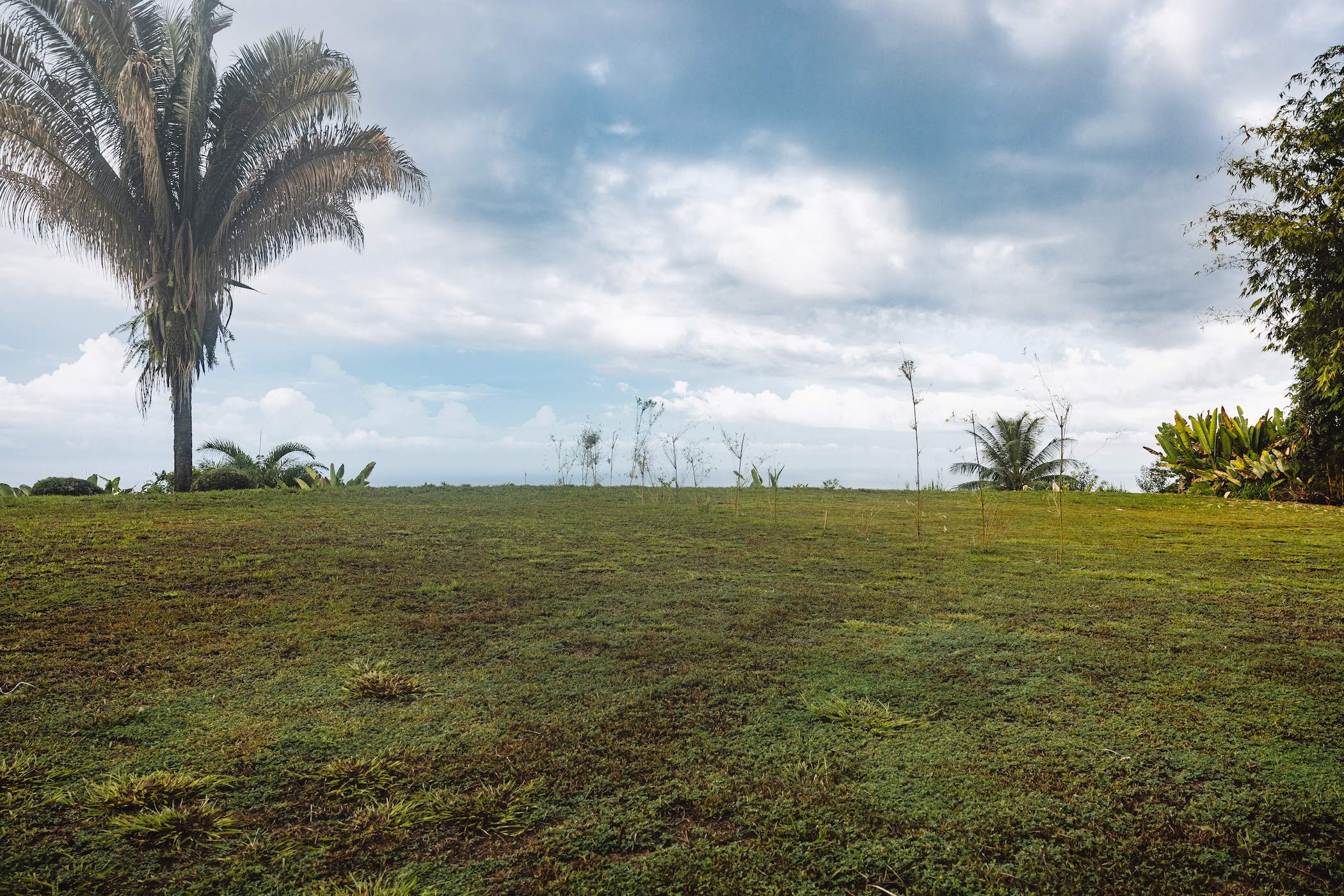 2.23-ACRE PROPERTY WITH PANORAMIC OCEAN VIEWS, IN UVITA