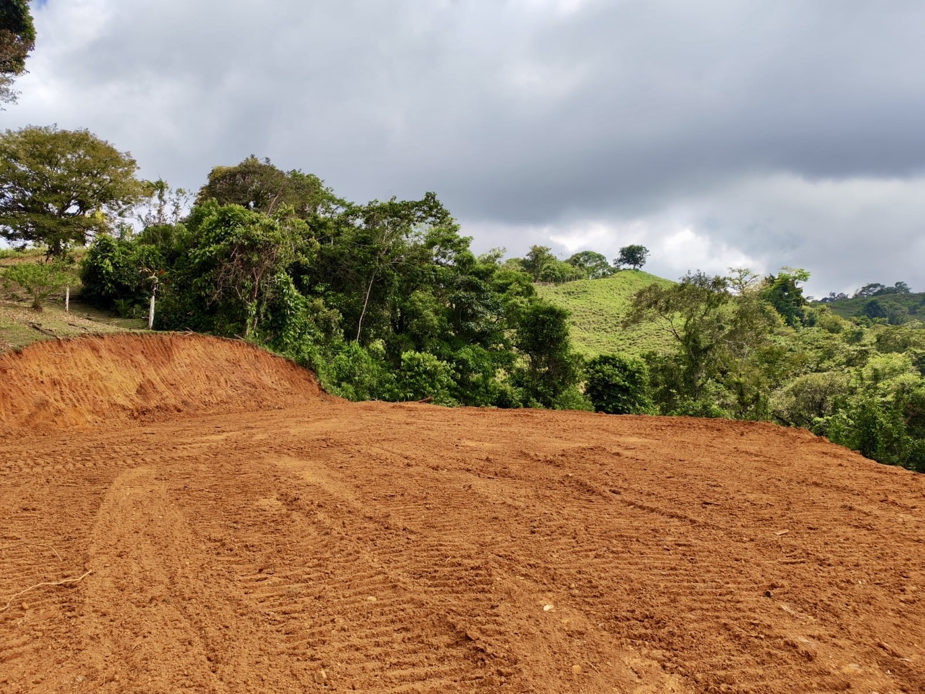 10-HECTARE PROPERTY IN THE MOUNTAINS OF SAN CRISTÓBAL DE AGUIRRE, NEAR TO SILENCIO