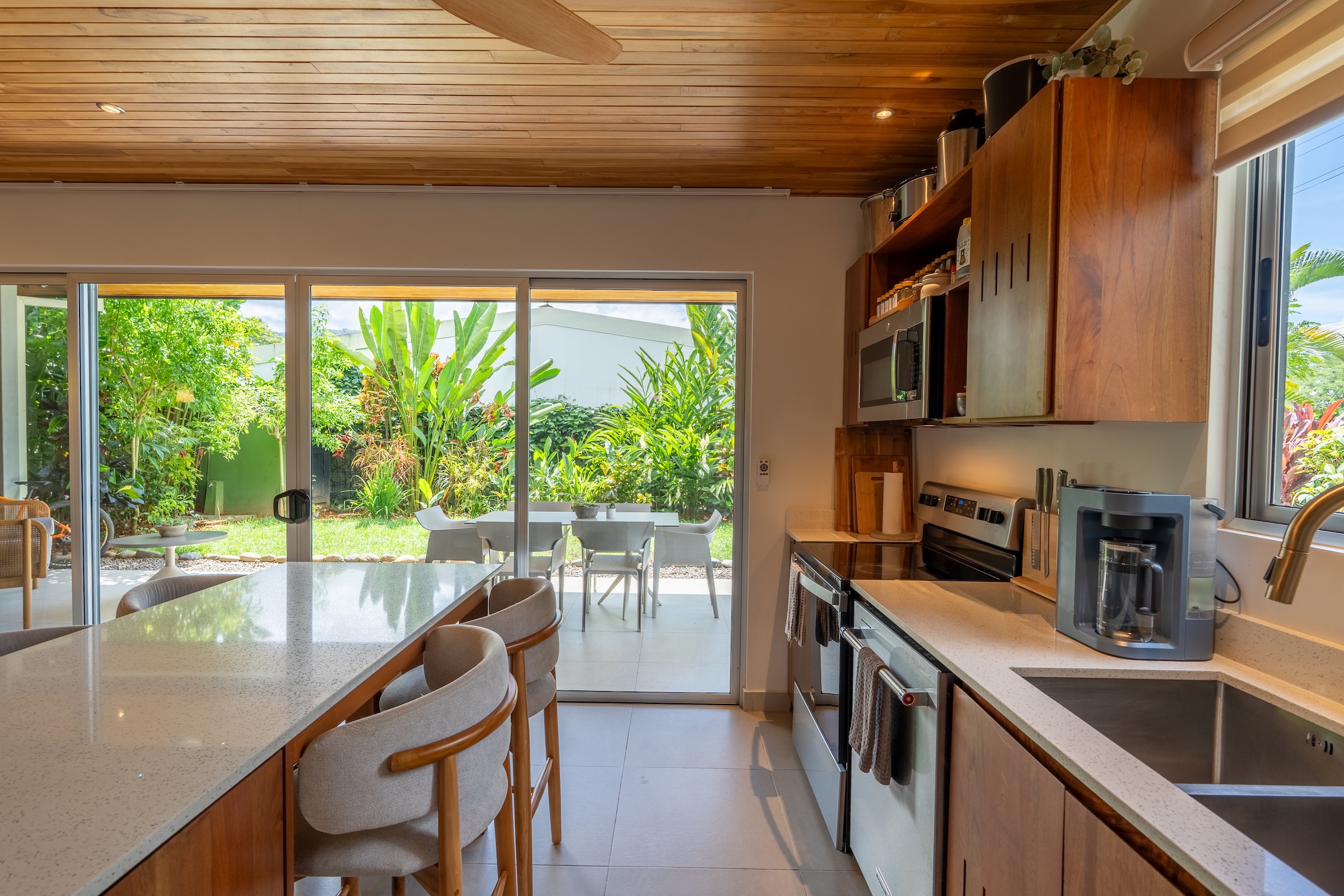 3-BEDROOM HOUSE WITH POOL, IN THE CENTER OF OJOCHAL