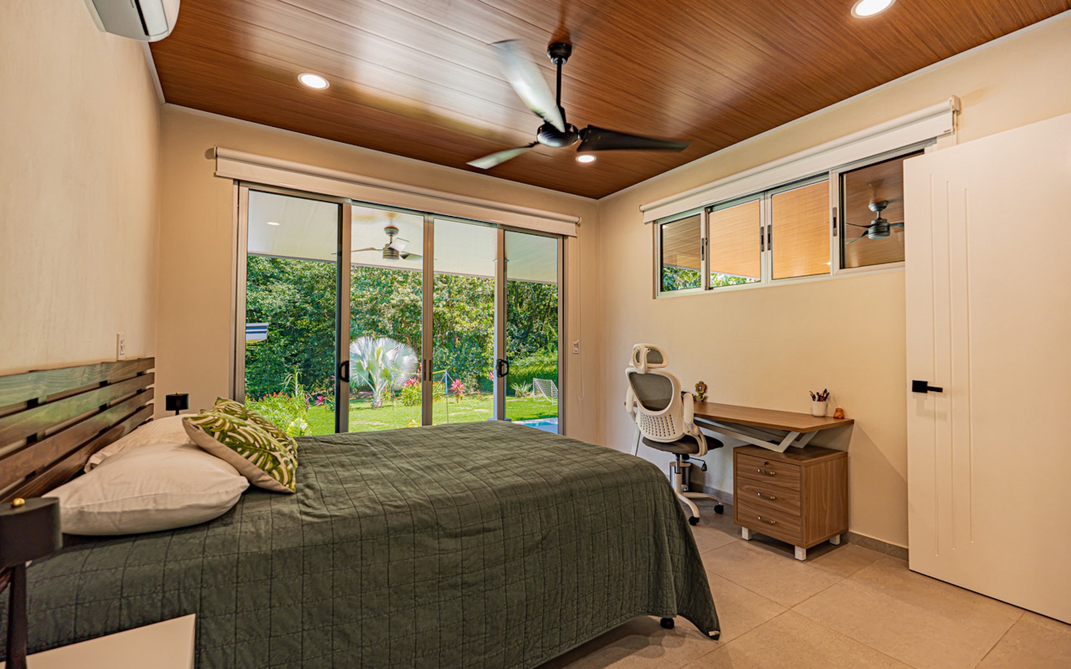 RIVERFRONT PROPERTY NEAR UVITA – PERMANENT RIVER, CASCADES & NATURAL SWIMMING POOLS