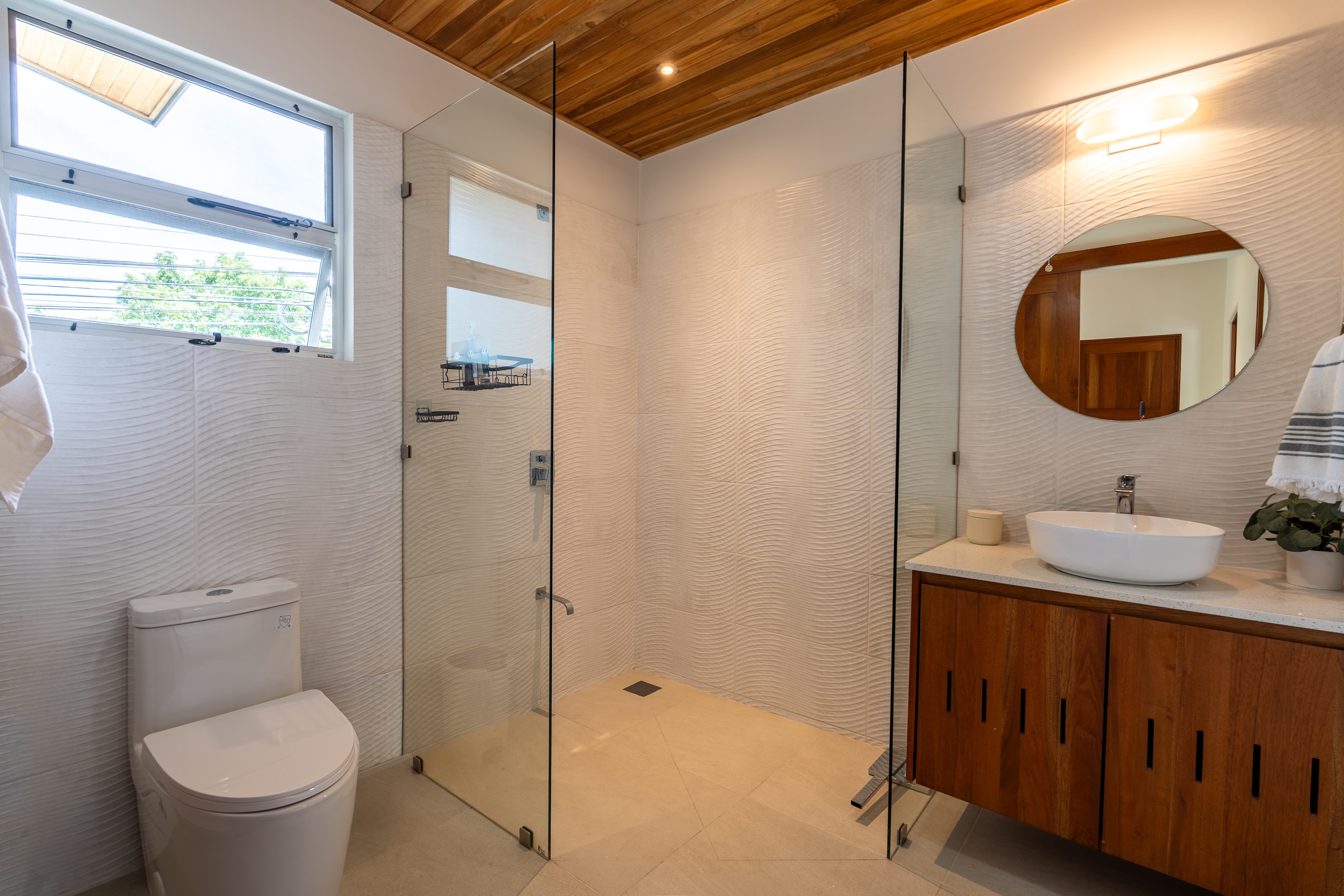 3-BEDROOM HOUSE WITH POOL, IN THE CENTER OF OJOCHAL