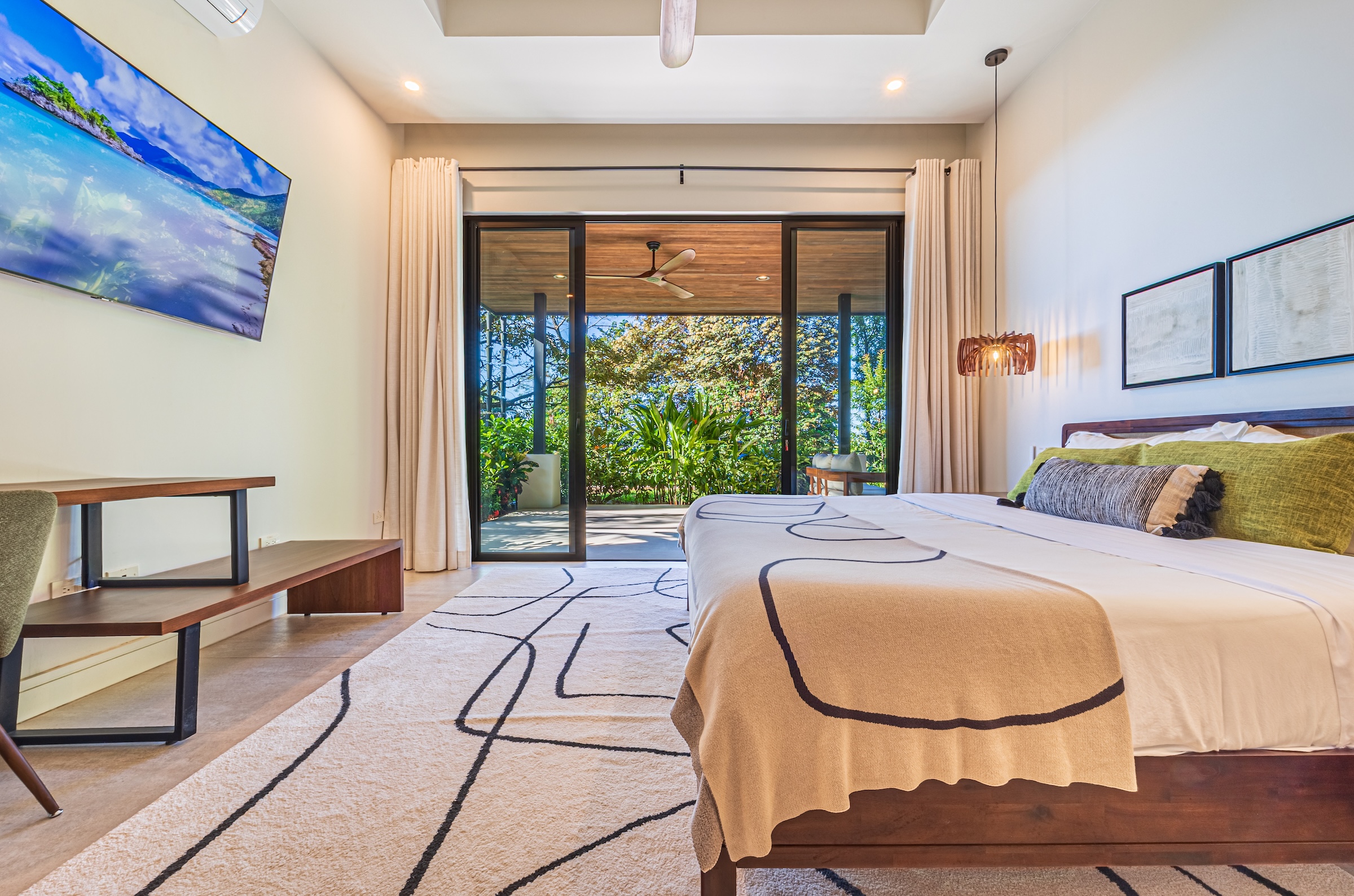 NEW-BUILD TROPICAL RESIDENCE WITH OCEAN VIEWS, IN PLAYA HERMOSA – 1.46 ACRES