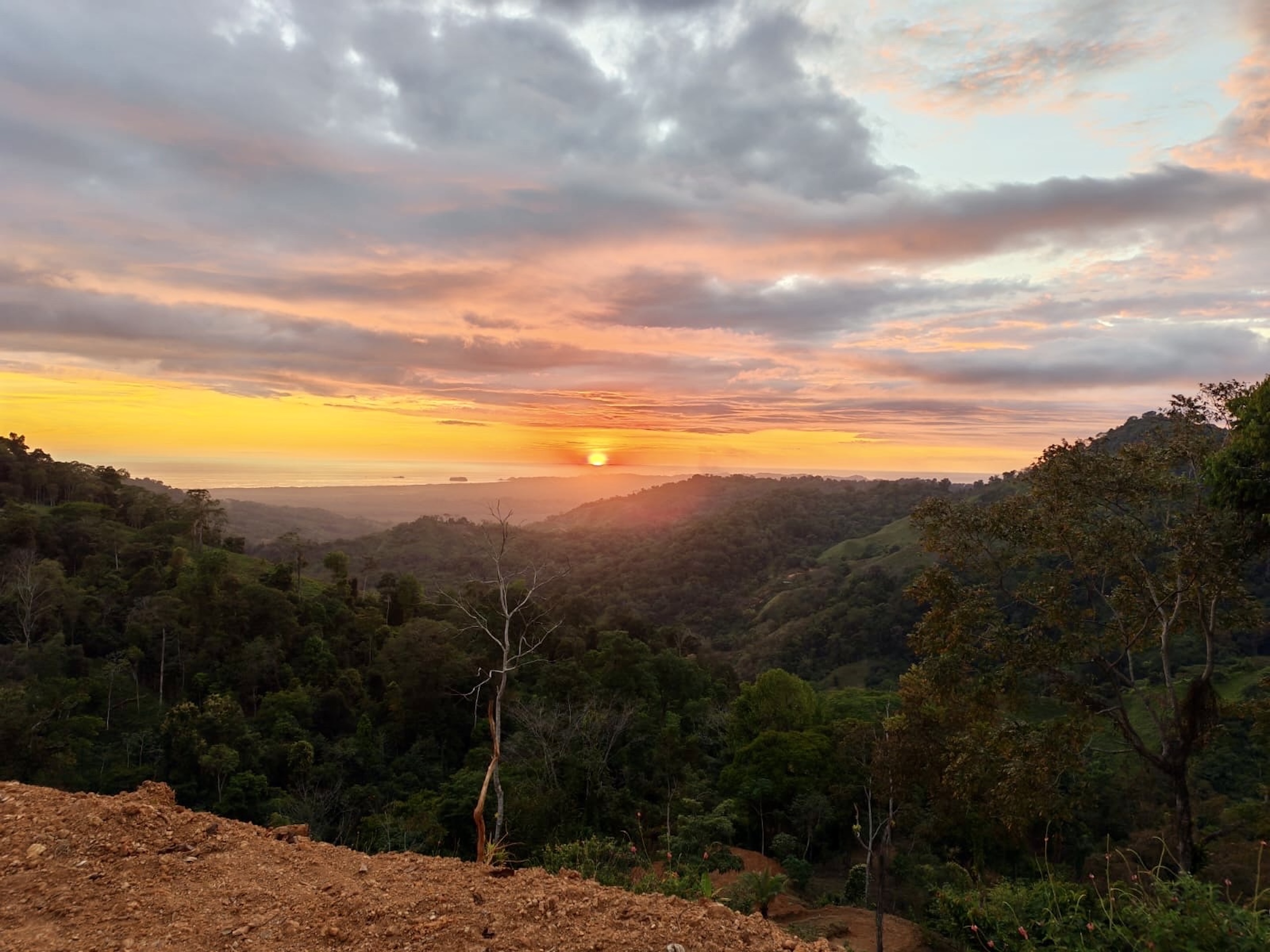 10-HECTARE PROPERTY IN THE MOUNTAINS OF SAN CRISTÓBAL DE AGUIRRE, NEAR TO SILENCIO