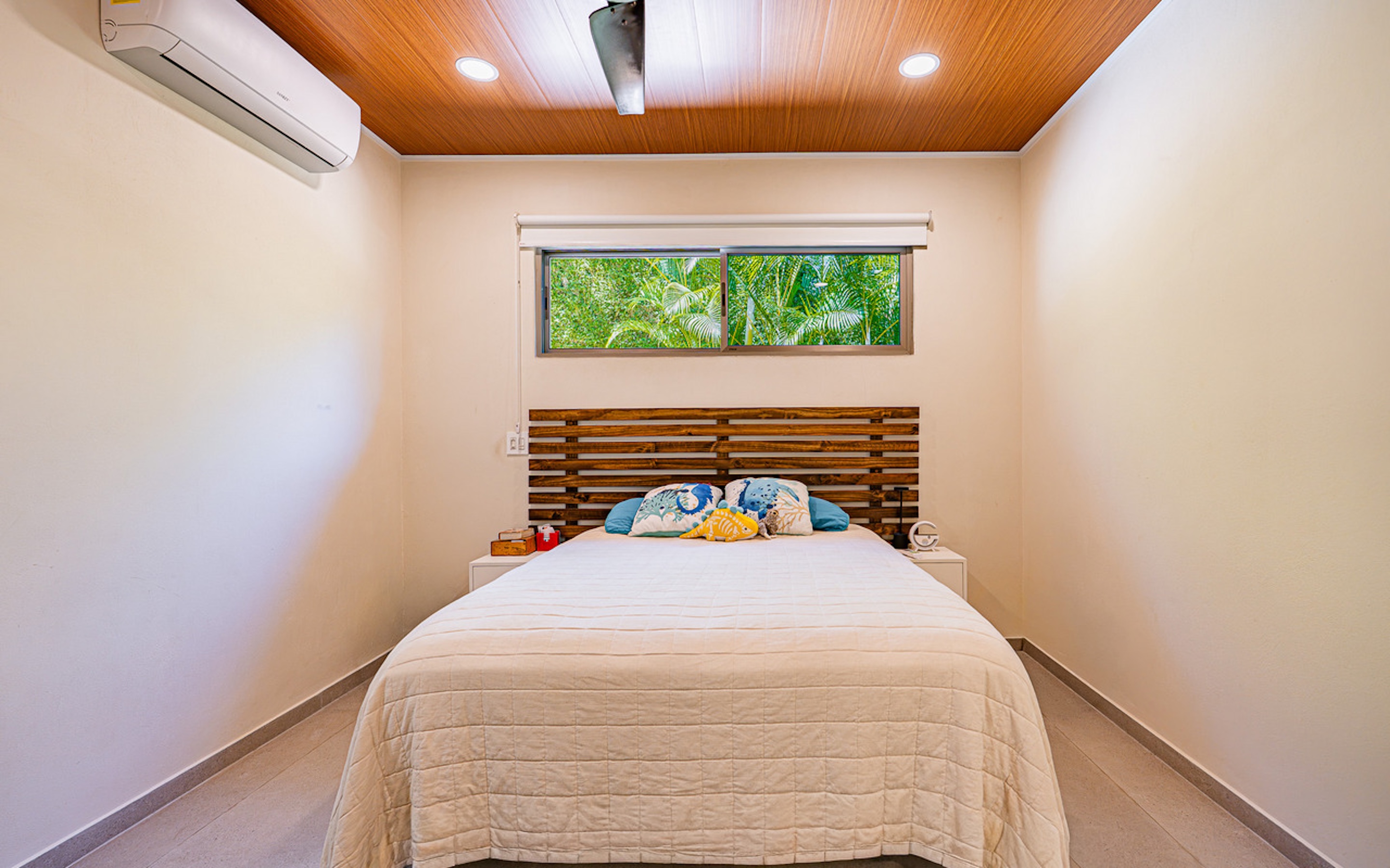 RIVERFRONT PROPERTY NEAR UVITA – PERMANENT RIVER, CASCADES & NATURAL SWIMMING POOLS