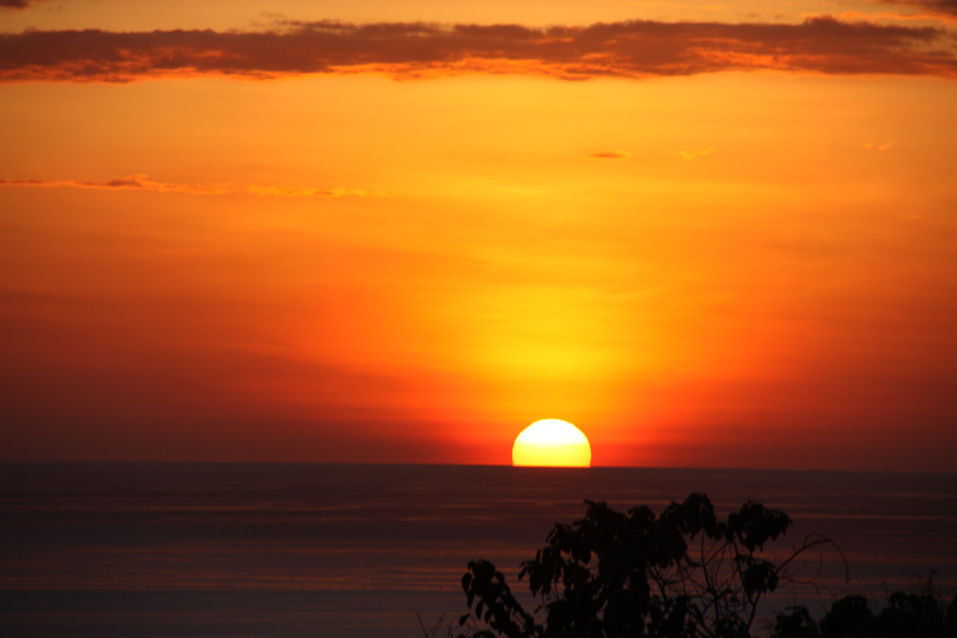 LOT WITH OCEAN AND MOUNTAIN VIEWS, IN OJOCHAL – 0.29 ACRES