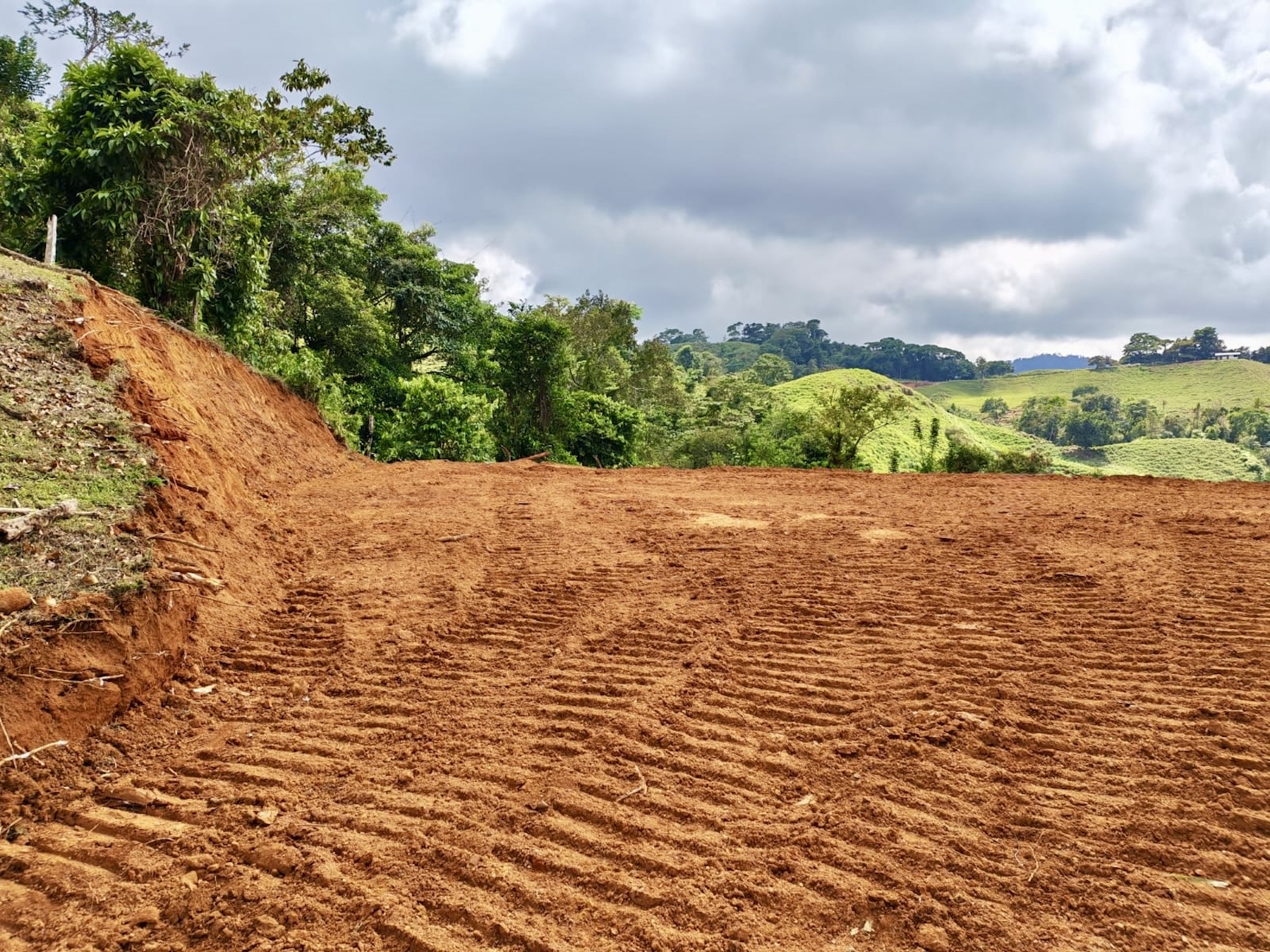 10-HECTARE PROPERTY IN THE MOUNTAINS OF SAN CRISTÓBAL DE AGUIRRE, NEAR TO SILENCIO