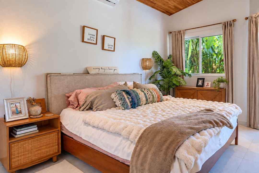 3-BEDROOM HOUSE WITH POOL, IN THE CENTER OF OJOCHAL