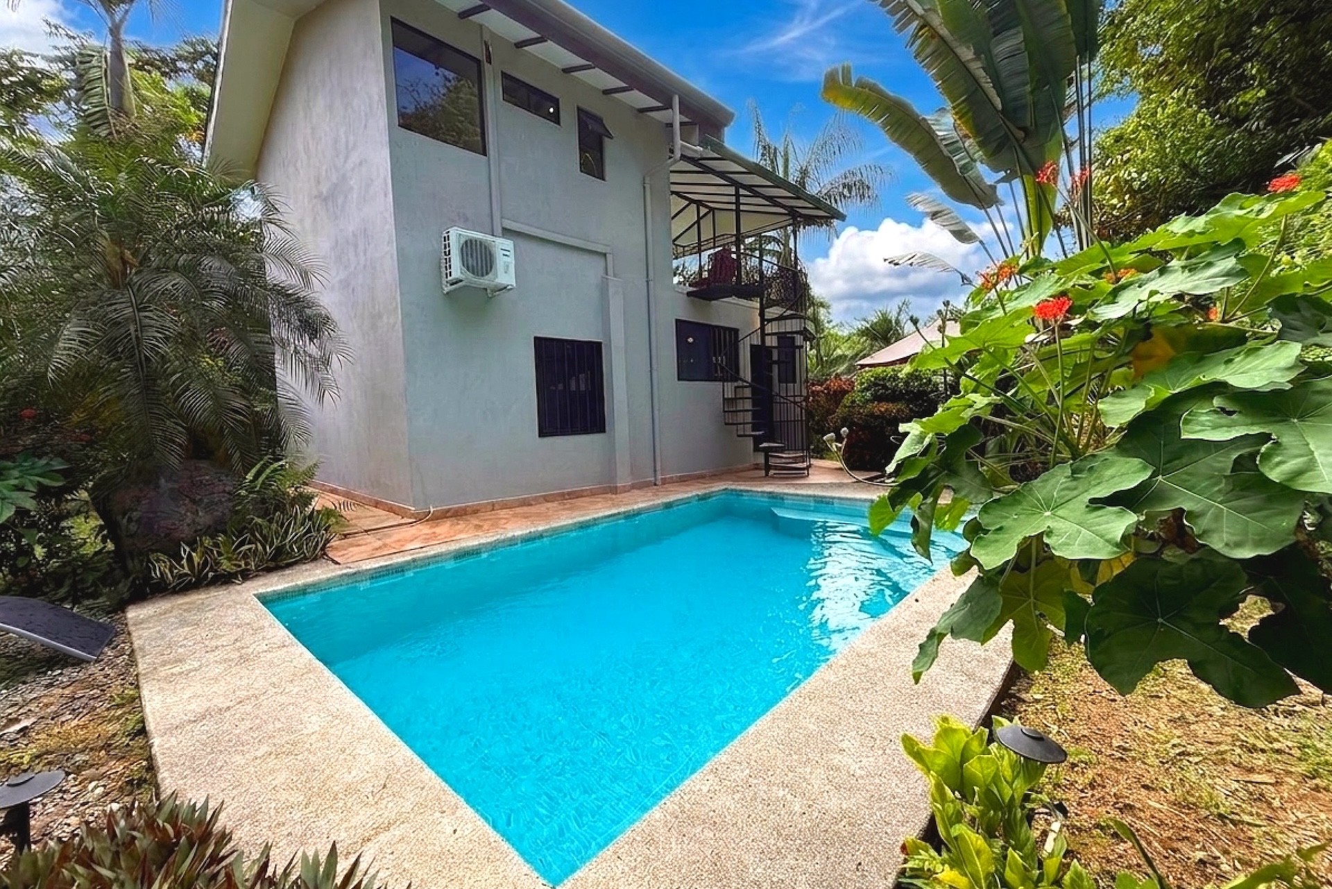 2-BEDROOM HOUSE WITH POOL AND MOUNTAIN VIEWS, IN OJOCHAL – 0.17 ACRES