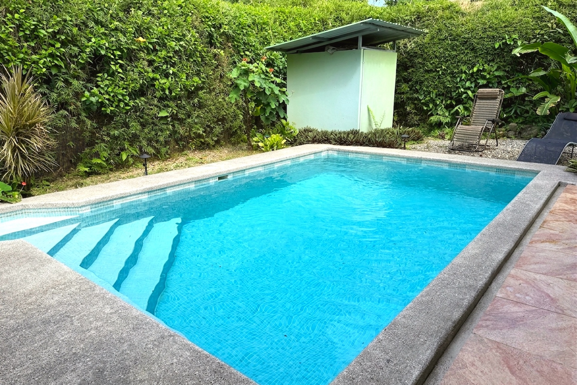 2-BEDROOM HOUSE WITH POOL AND MOUNTAIN VIEWS, IN OJOCHAL – 0.17 ACRES