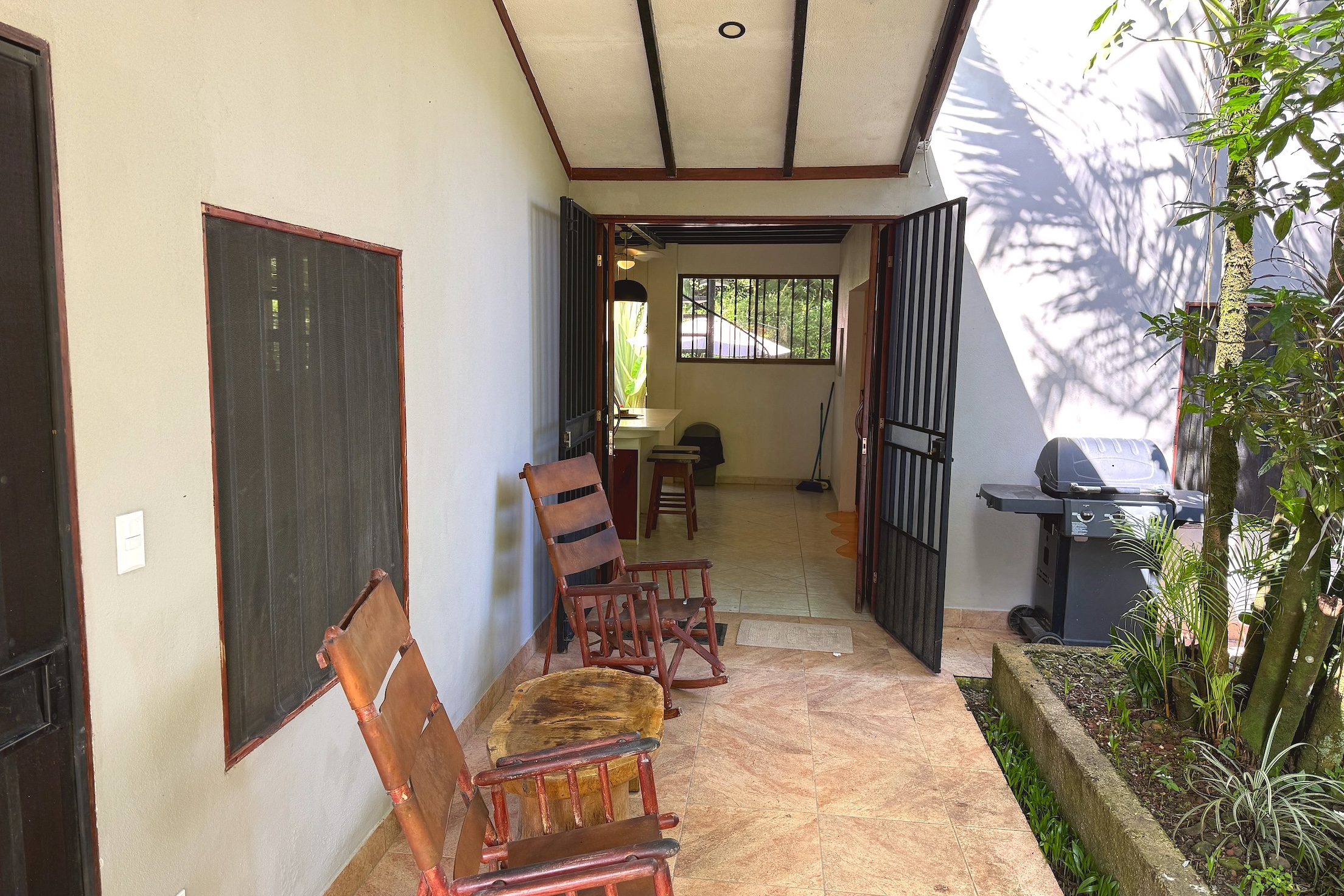 2-BEDROOM HOUSE WITH POOL AND MOUNTAIN VIEWS, IN OJOCHAL – 0.17 ACRES
