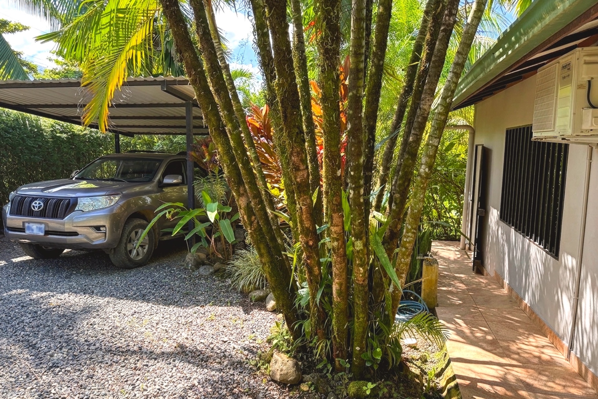 2-BEDROOM HOUSE WITH POOL AND MOUNTAIN VIEWS, IN OJOCHAL – 0.17 ACRES