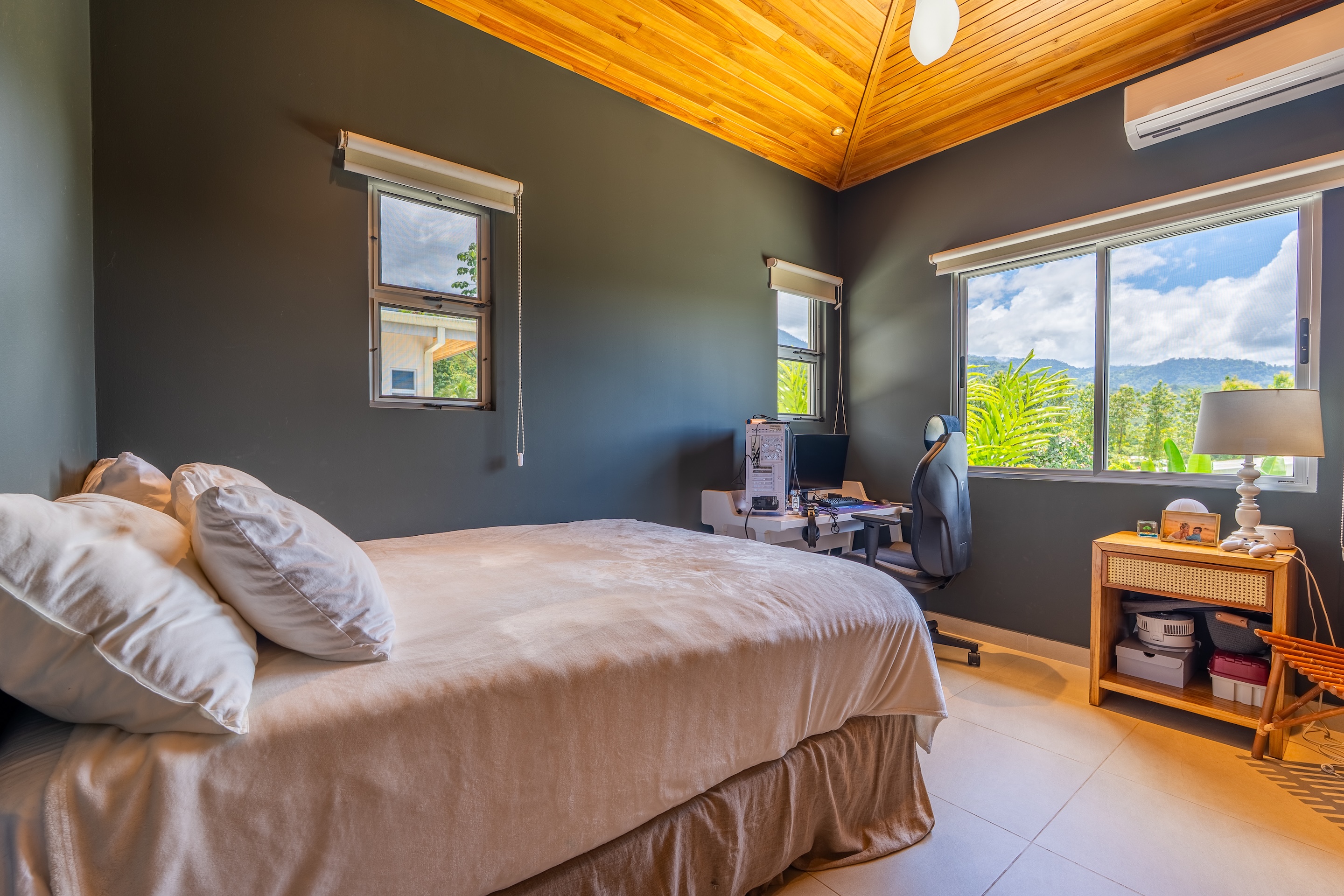 3-BEDROOM HOUSE WITH POOL, IN THE CENTER OF OJOCHAL