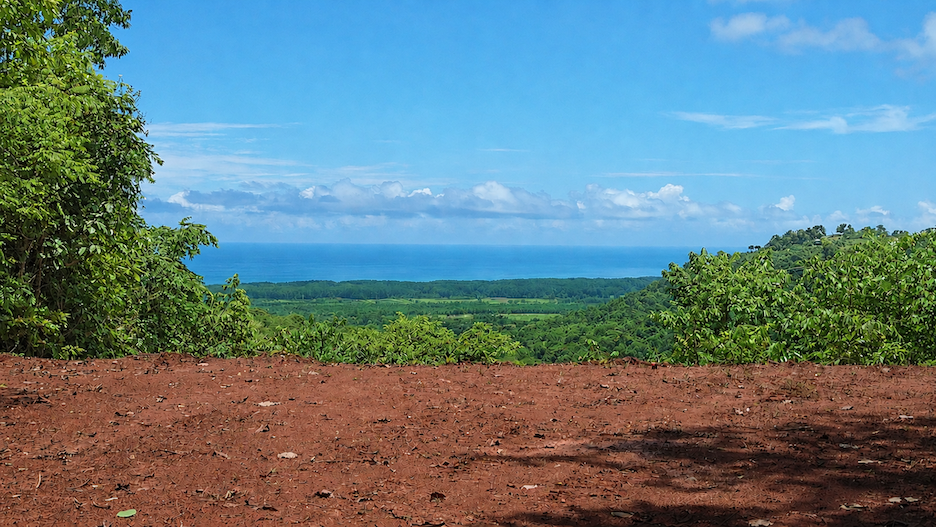 LAND WITH PACIFIC AND MOUNTAIN VIEWS IN THE PORTASOL COMMUNITY, SAVEGRE – 1.98 ACRES