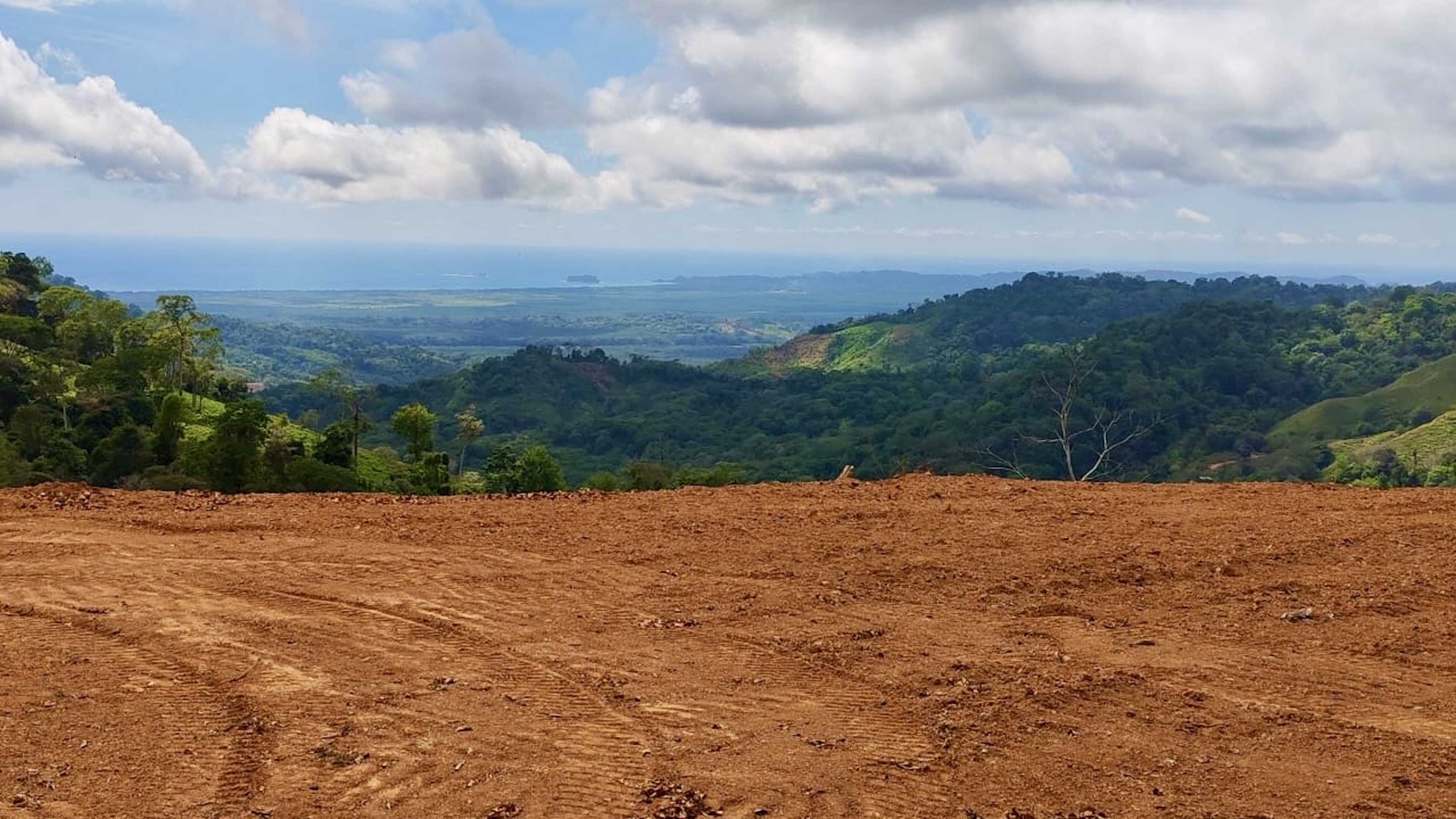 10-HECTARE PROPERTY IN THE MOUNTAINS OF SAN CRISTÓBAL DE AGUIRRE, NEAR TO SILENCIO