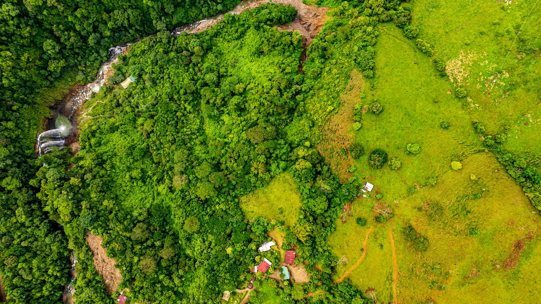 222-ACRE ECO-TOURISM PROPERTY WITH 210-FOOT WATERFALL, IN THE UP OF PLATANILLO