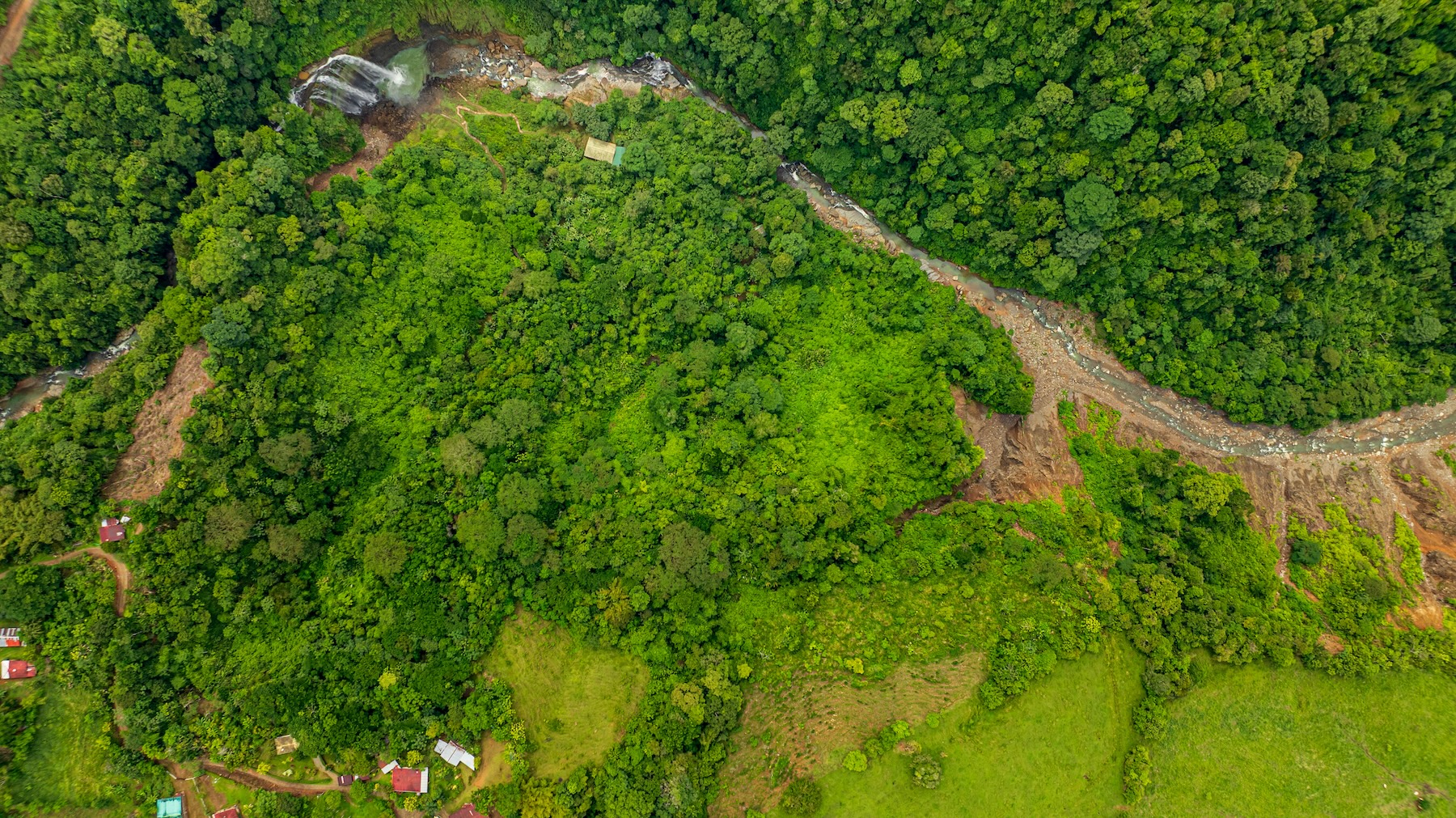 222-ACRE ECO-TOURISM PROPERTY WITH 210-FOOT WATERFALL, IN THE UP OF PLATANILLO