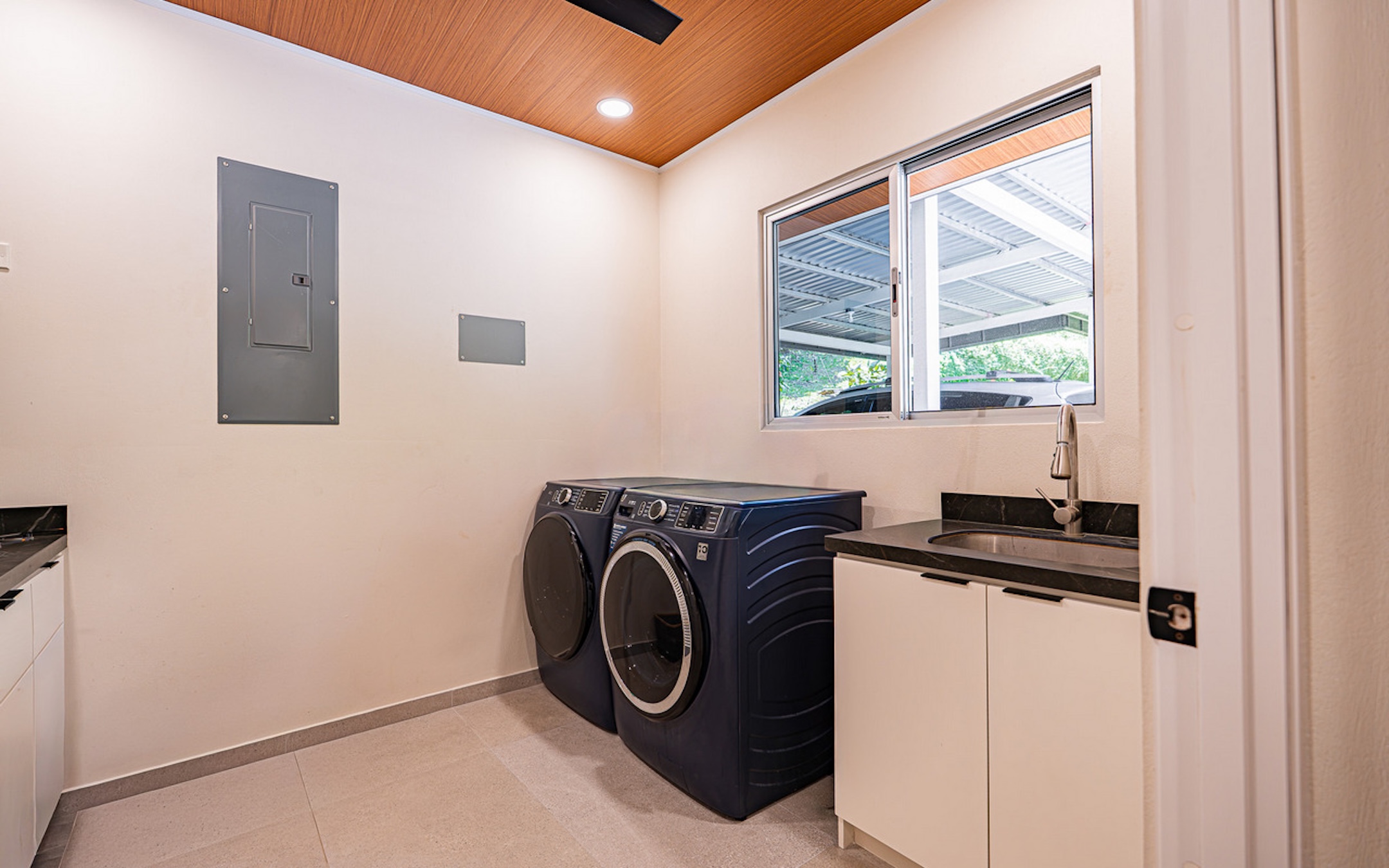 RIVERFRONT PROPERTY NEAR UVITA – PERMANENT RIVER, CASCADES & NATURAL SWIMMING POOLS