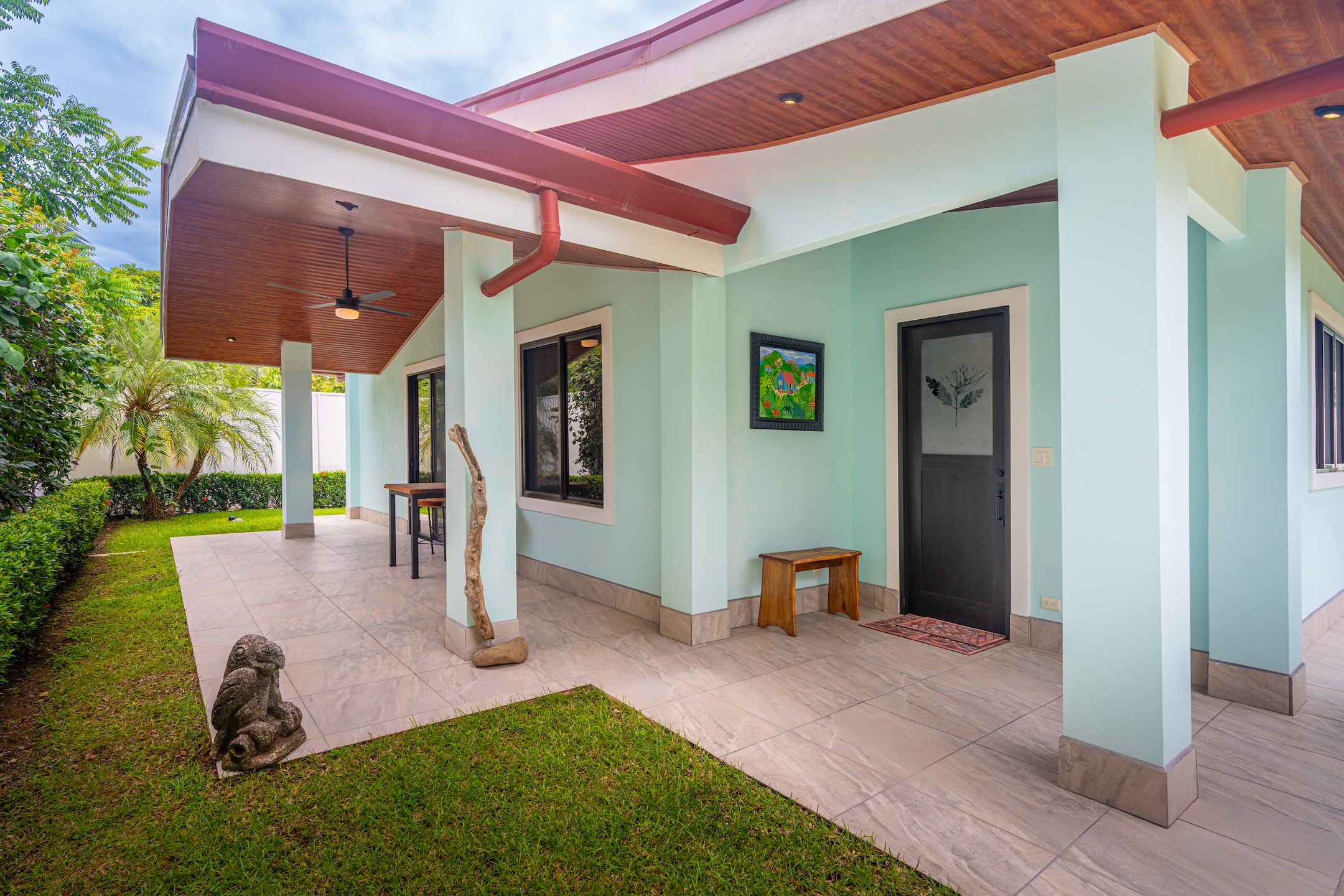 VILLA ESMERALDA RENOVATED HOUSE WITH POOL, IN UVITA